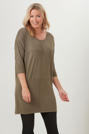 Trui met open detail op de rug