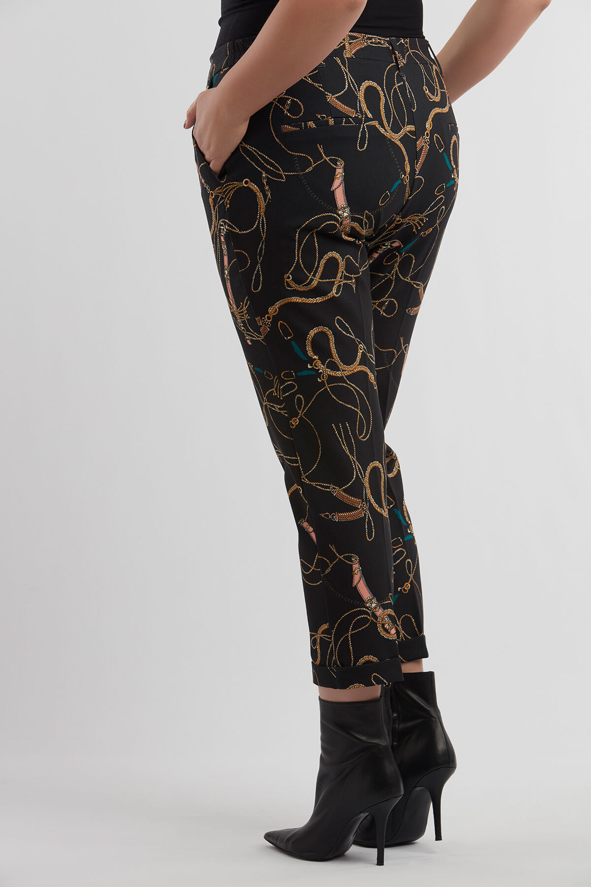 Pantalon met kettingprint image number 3