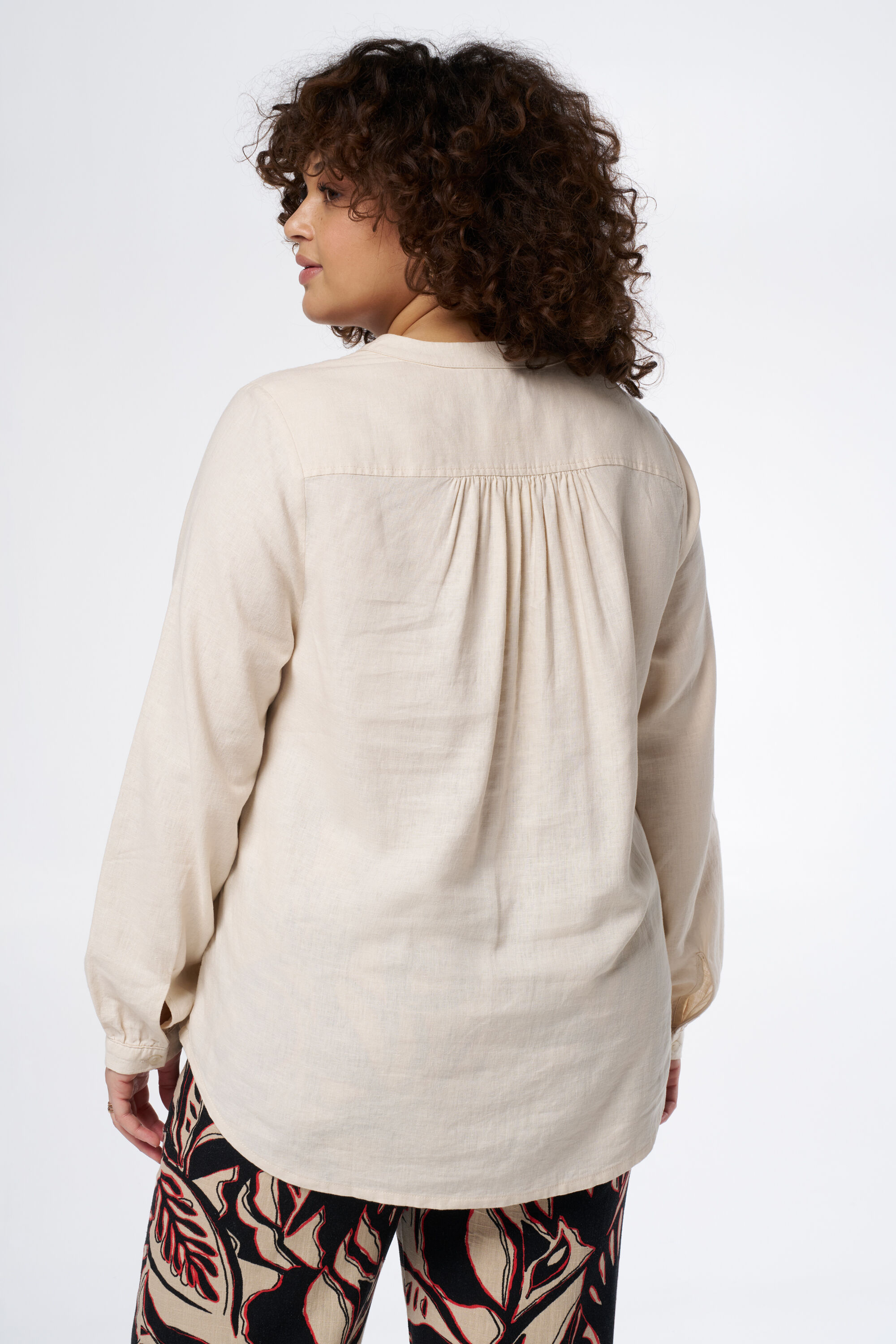 Linnen blouse met v-hals image number 3