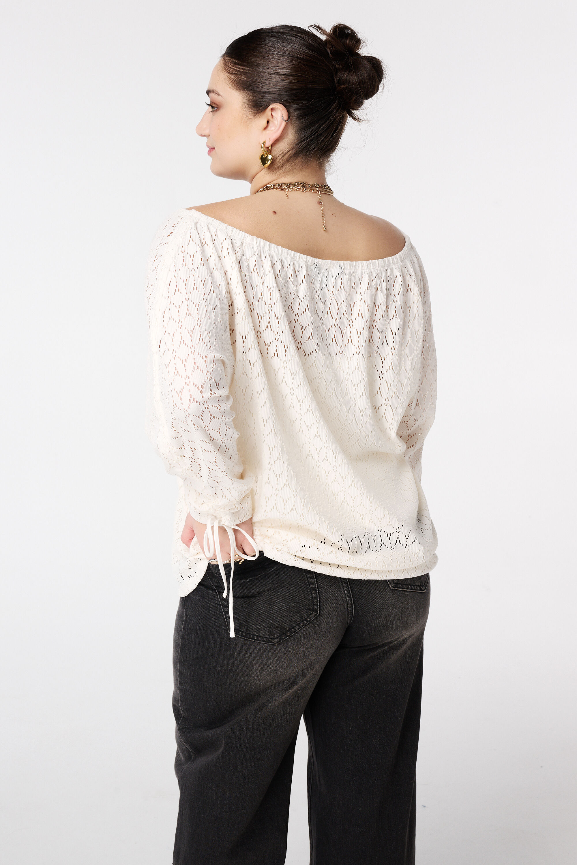 Top met opengewerkt dessin image number 3