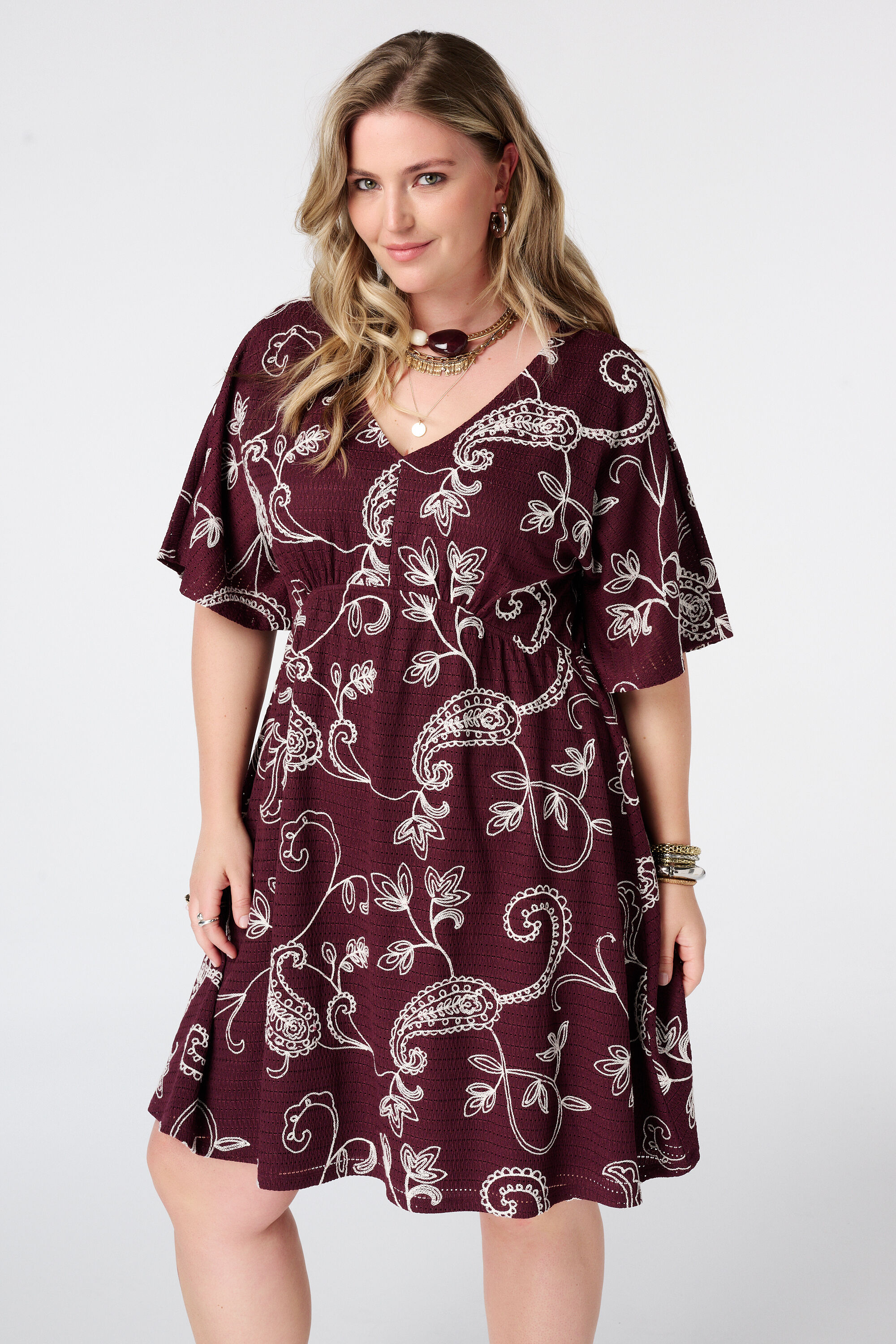 Kort jurkje met vlindermouwen image number 5