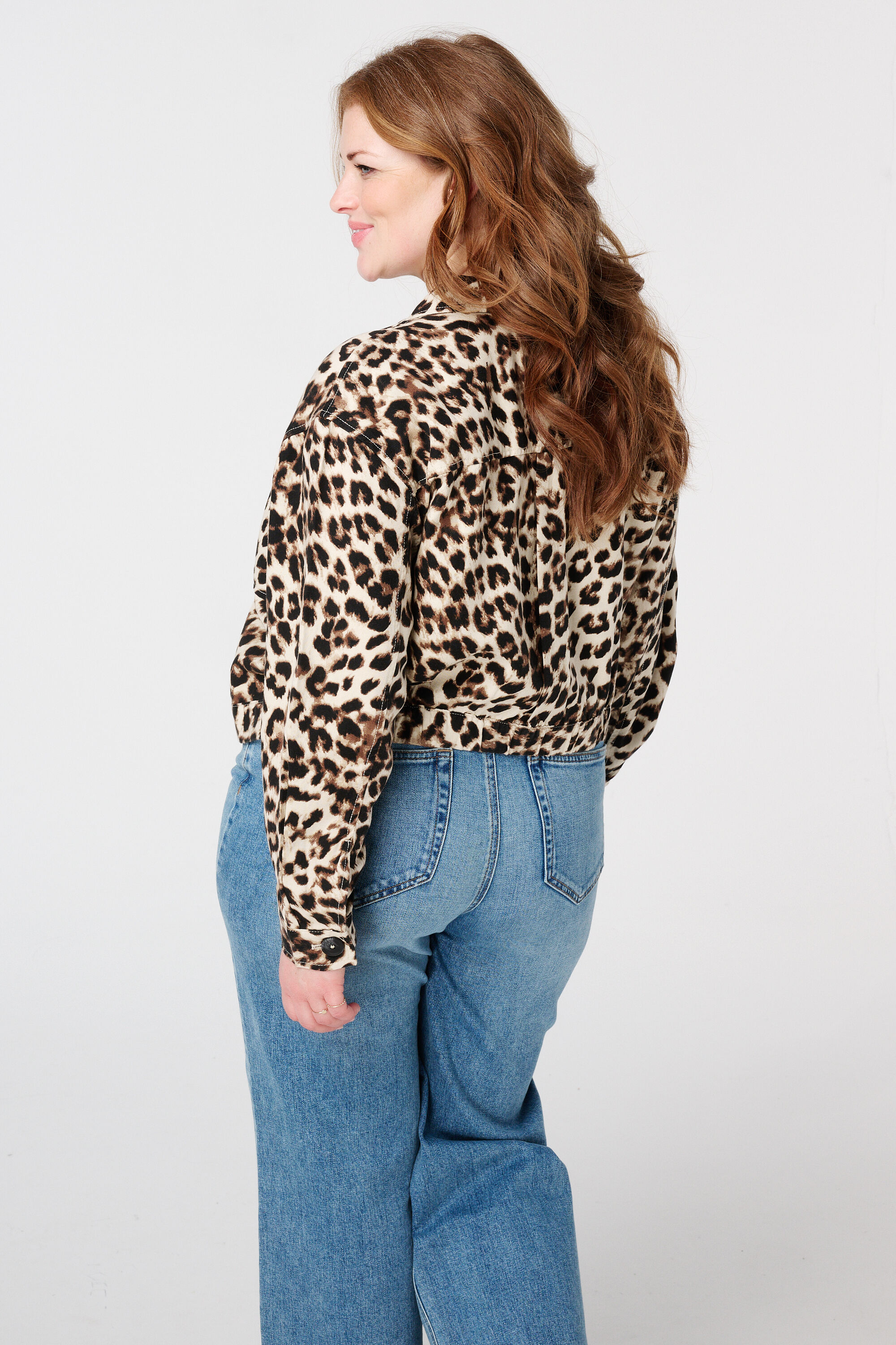 Korte jas met knopen image number 3