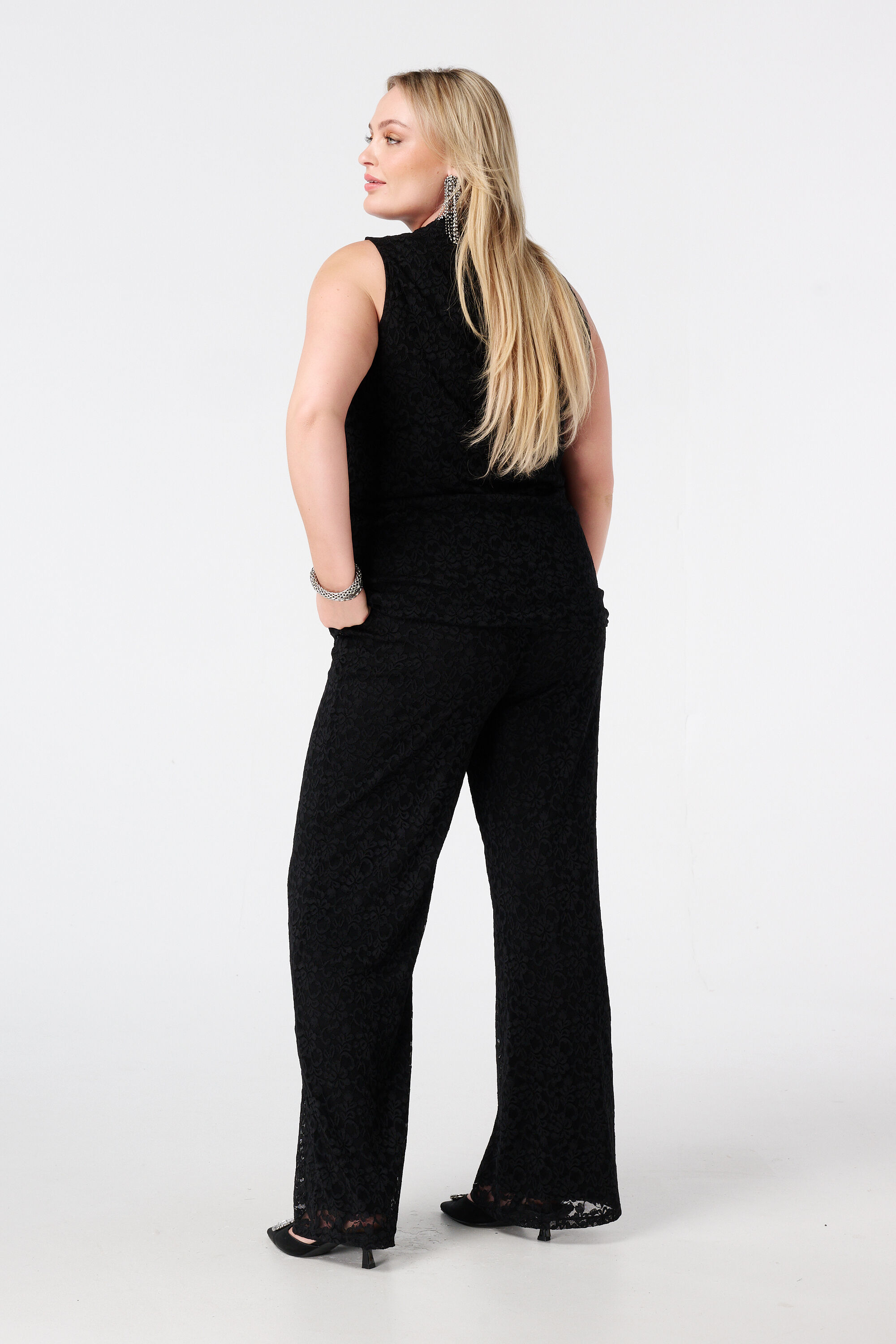 Wide leg broek van kant image number 3