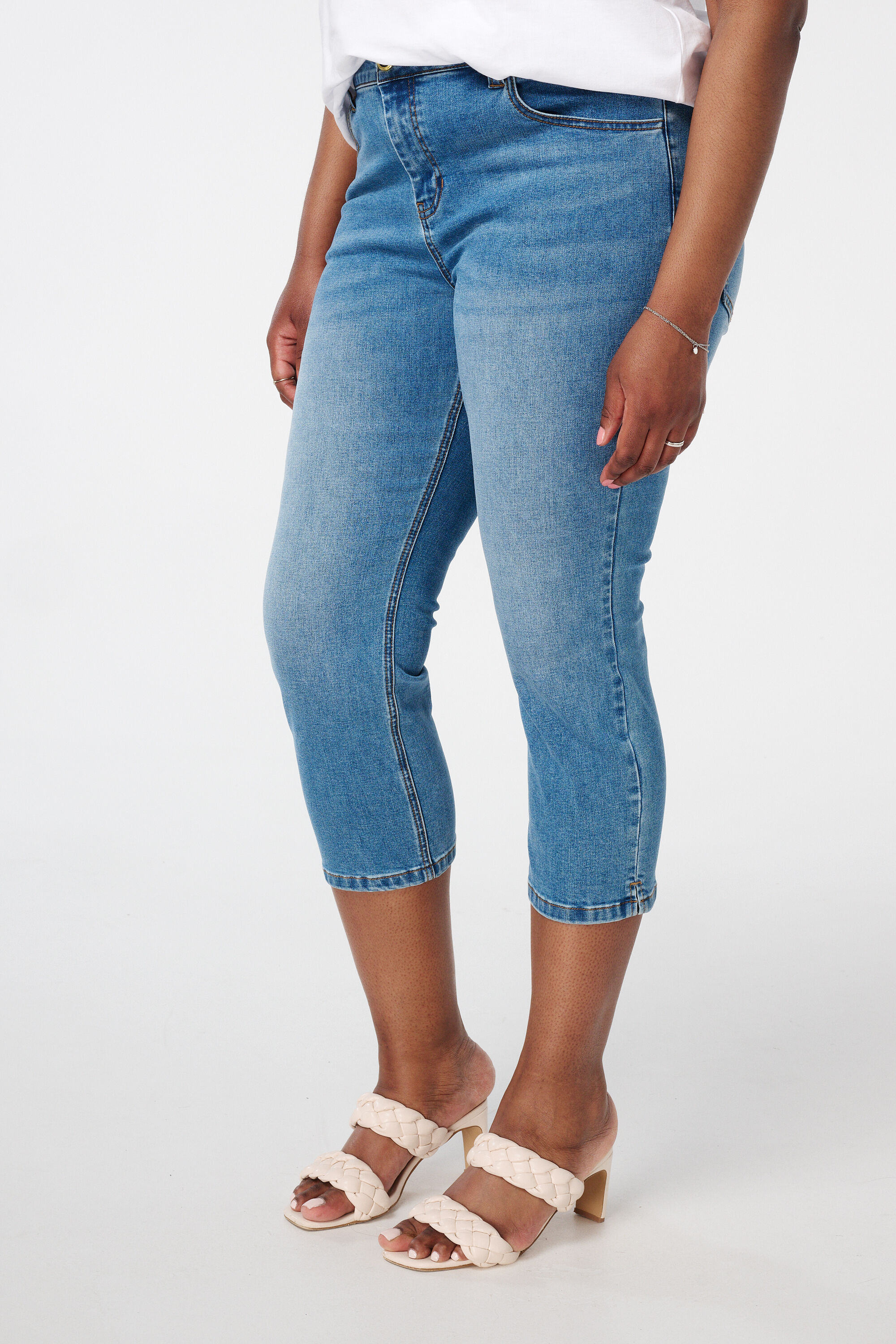 Capri jeans met stretch image number 5