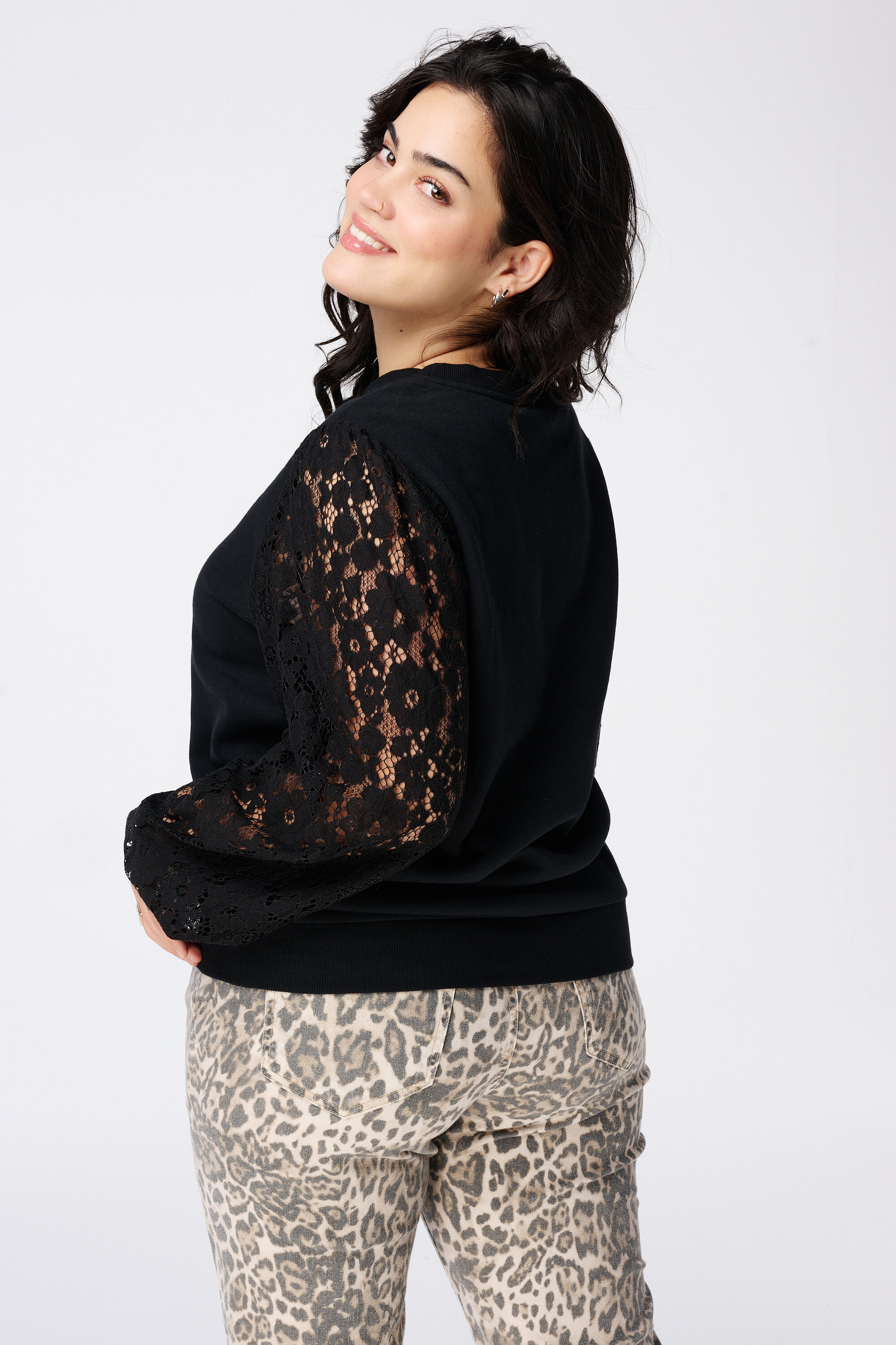 Top met kanten mouwen image number 3