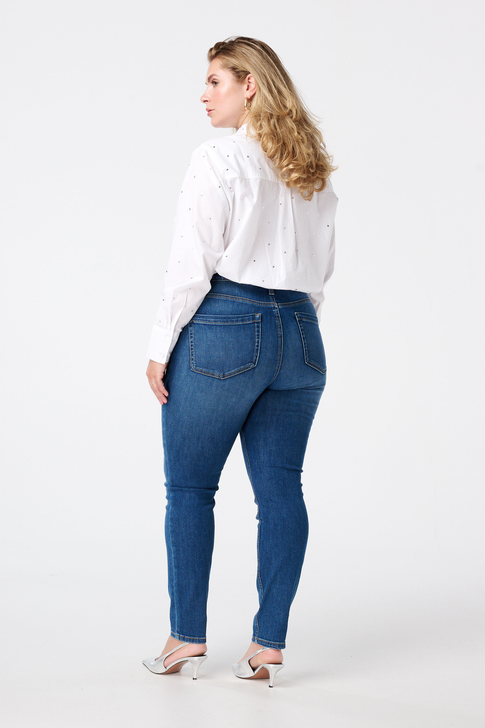 Slim leg jeans IRIS image number 3