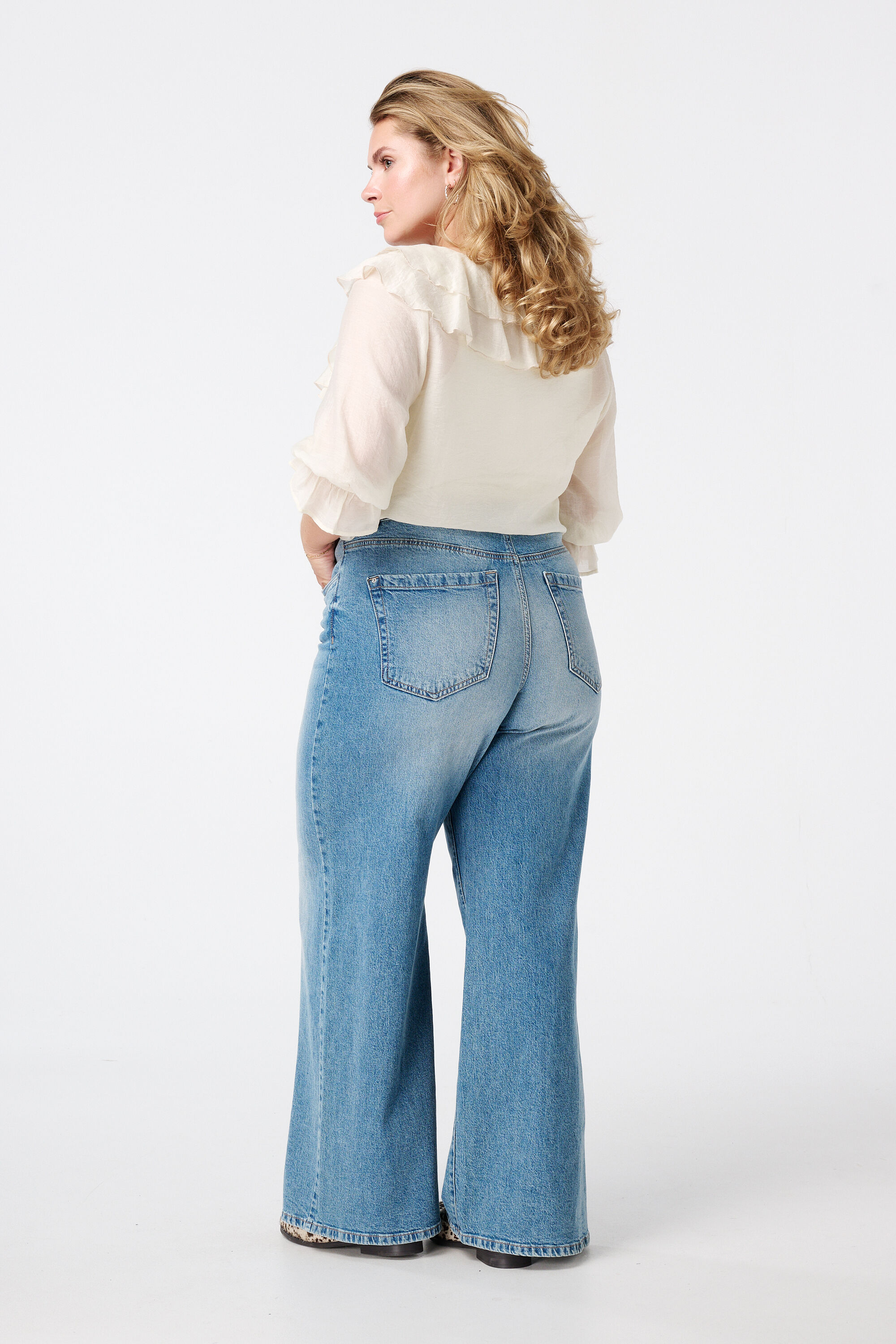 Wide leg jeans met hoge taille image number 3