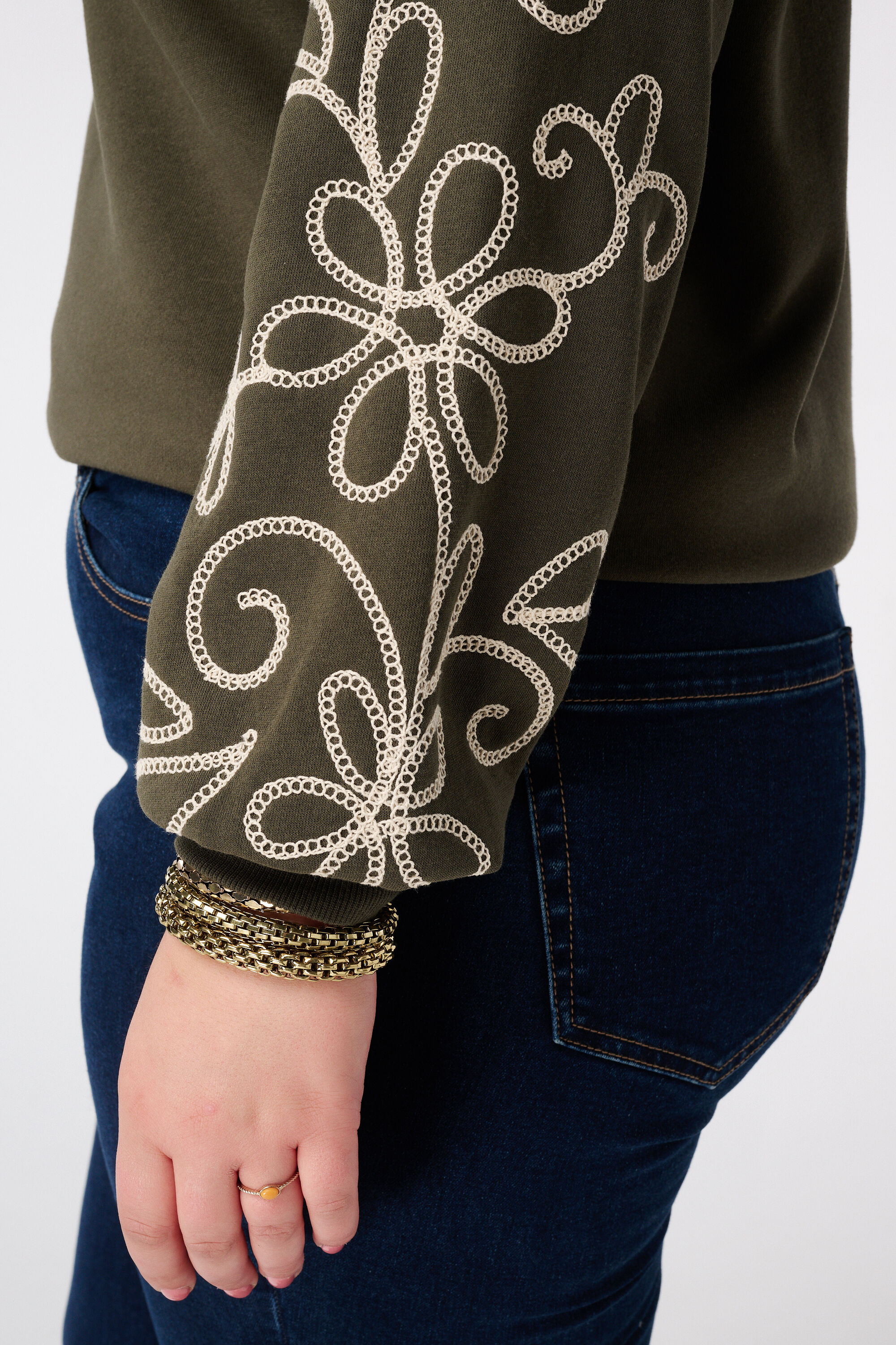 Sweater met broderie details image number 6