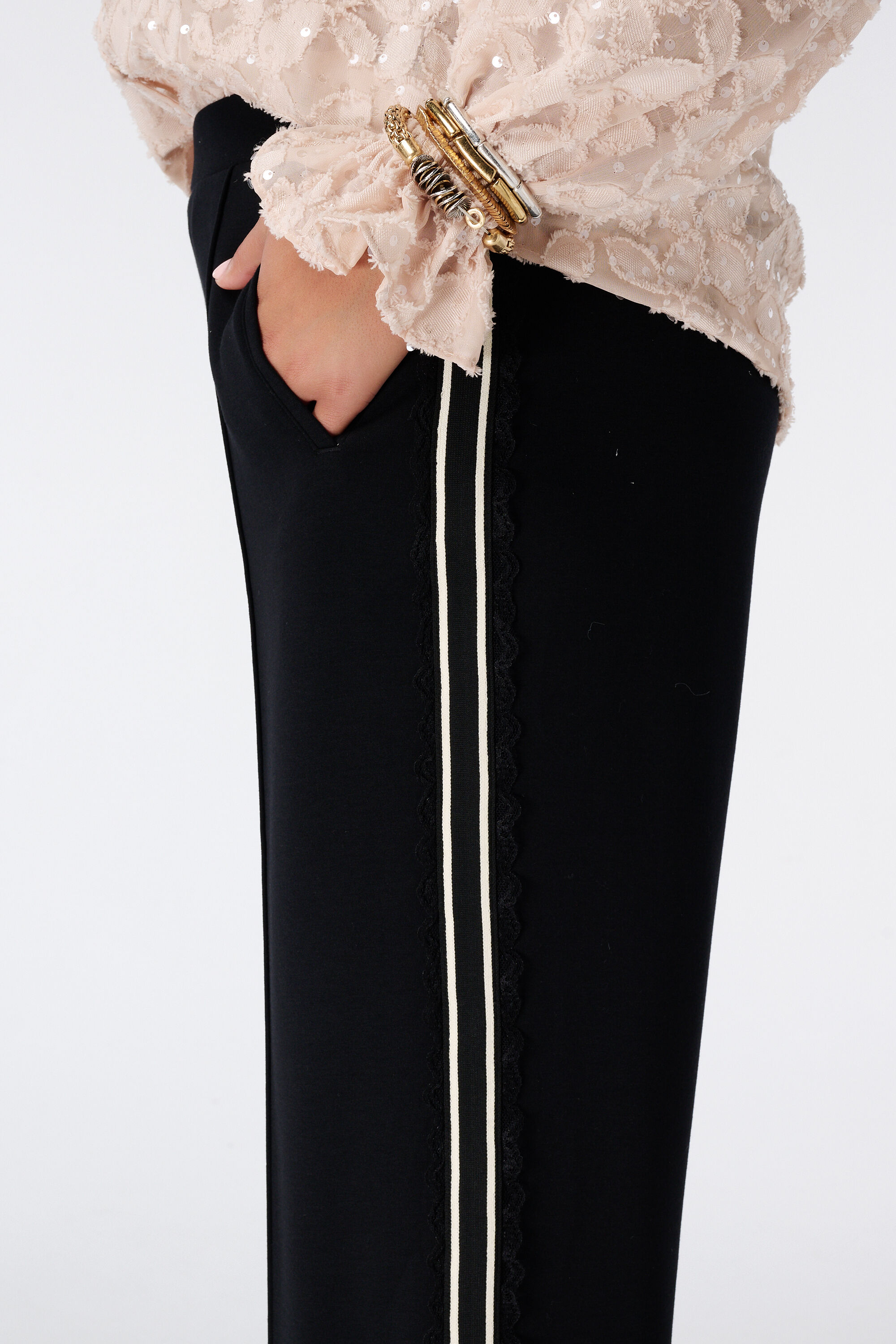 Broek met kanten zijstreep image number 4