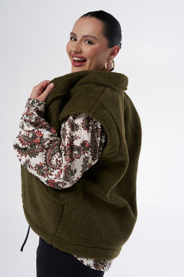 Fluffy gilet image number 0