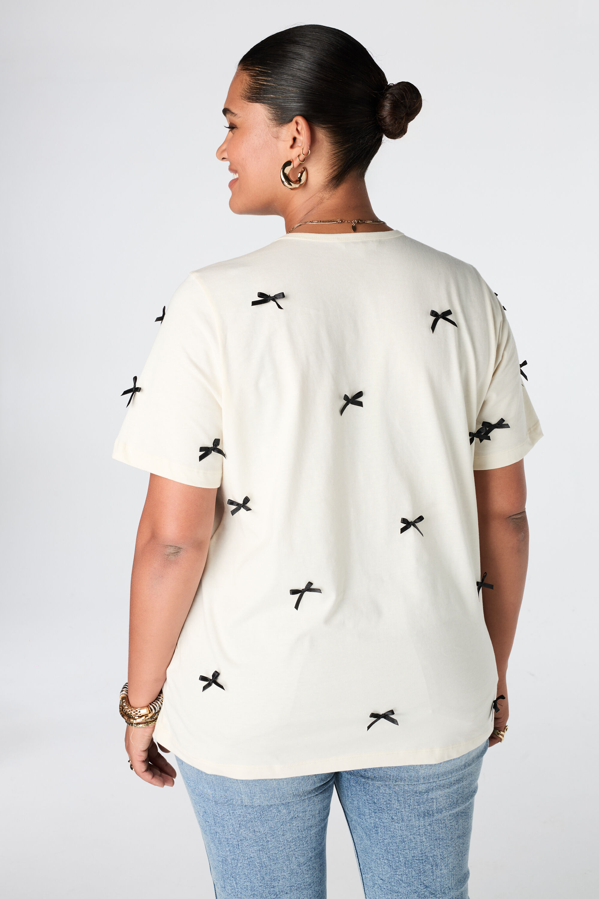 T-shirt met satijnen strikjes image number 3