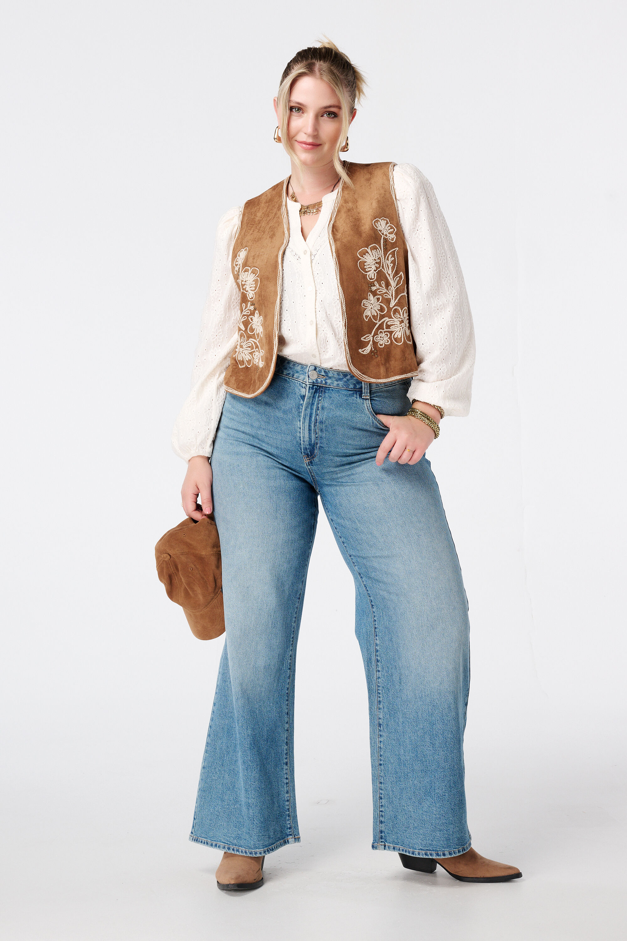 Su&egrave;dine gilet met broderie image number 5