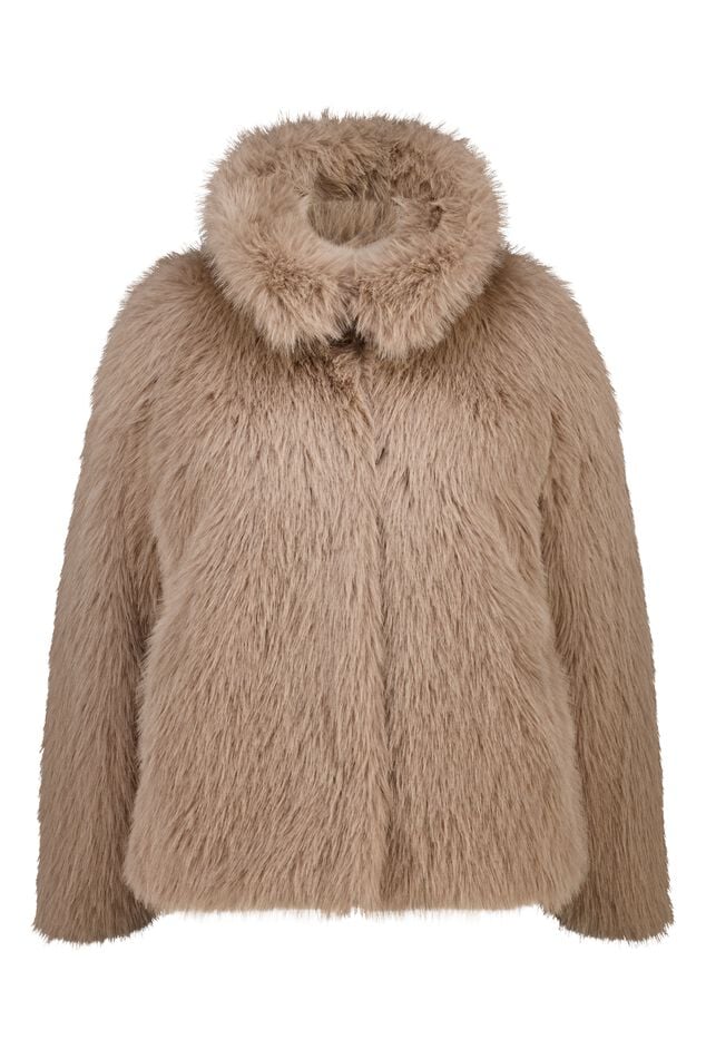 Jas van faux fur image number 1