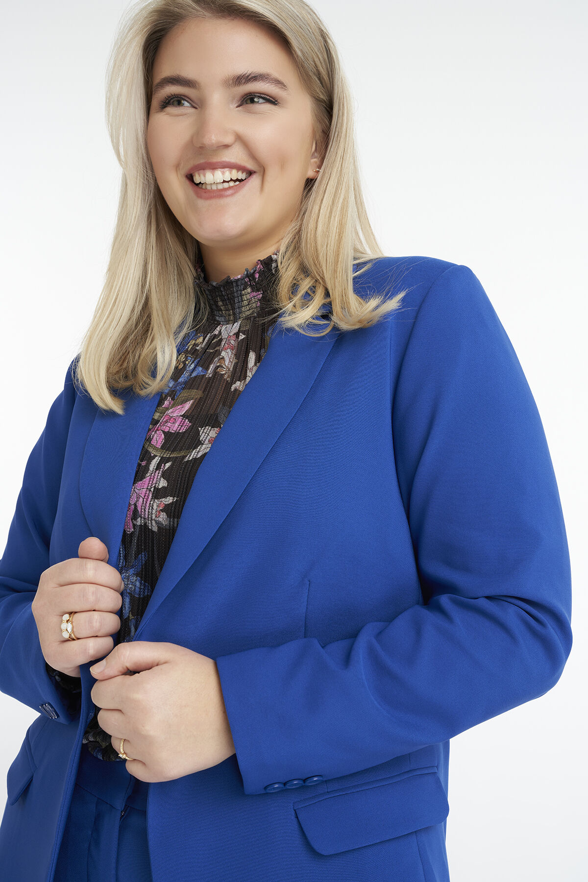 Blazer image number 6