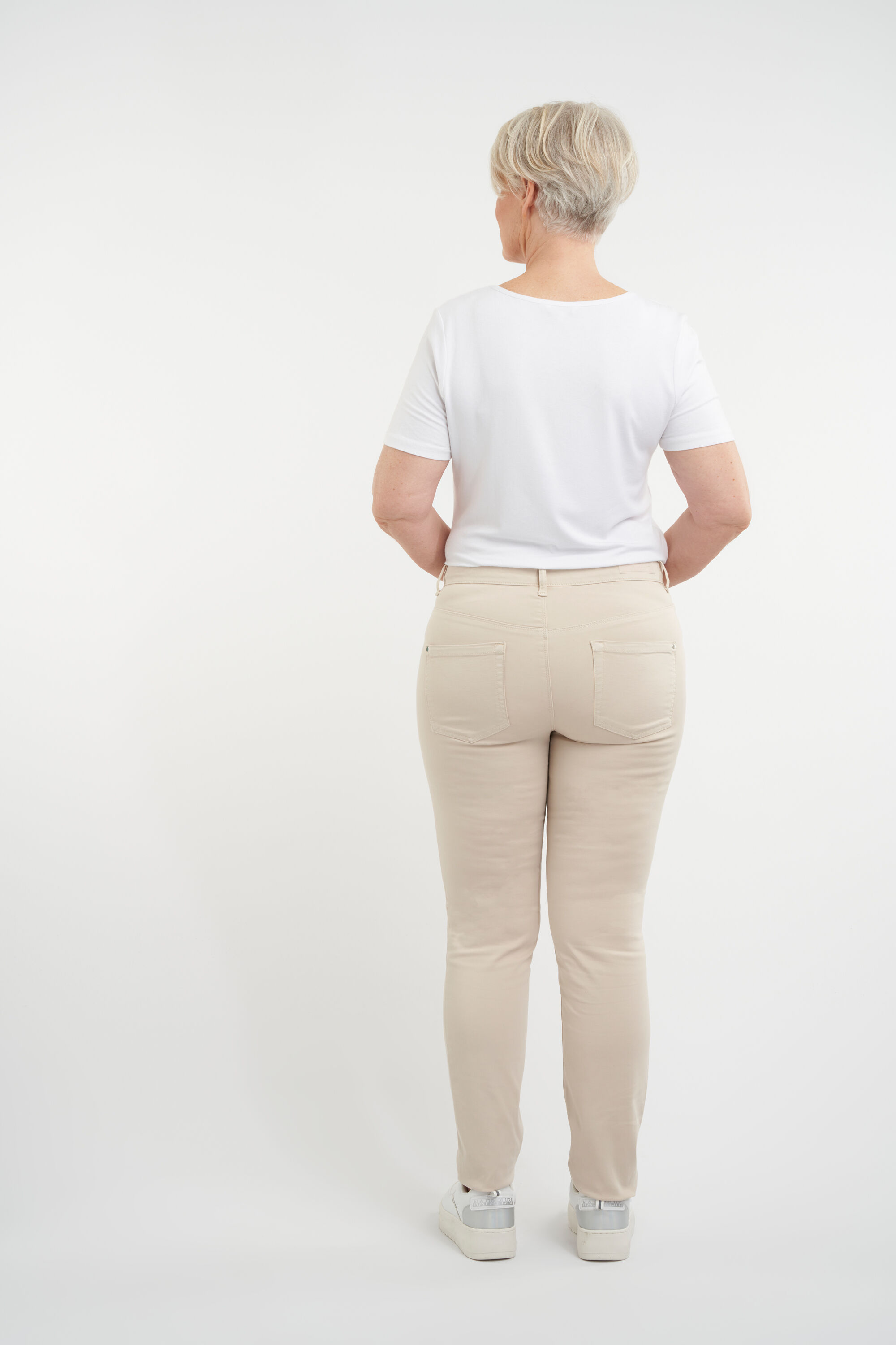 Slim leg jeans SLIMS image number 4