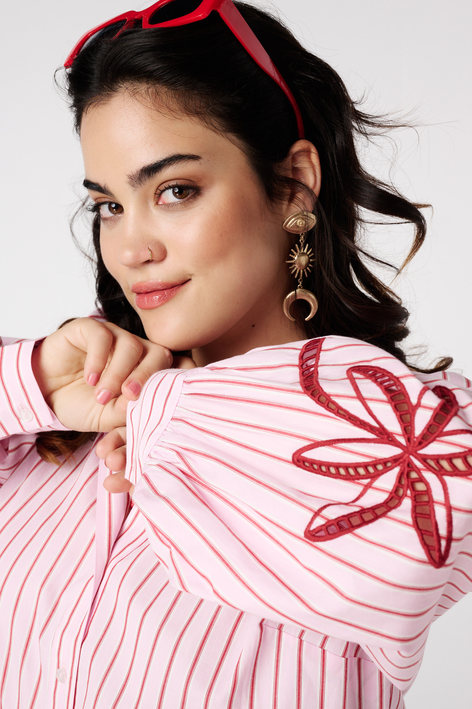 Blouse met geborduurde mouwen image number 4