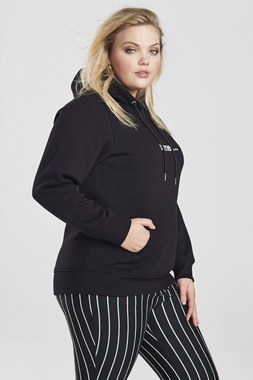 Hoodie met tekstopdruk image number 4