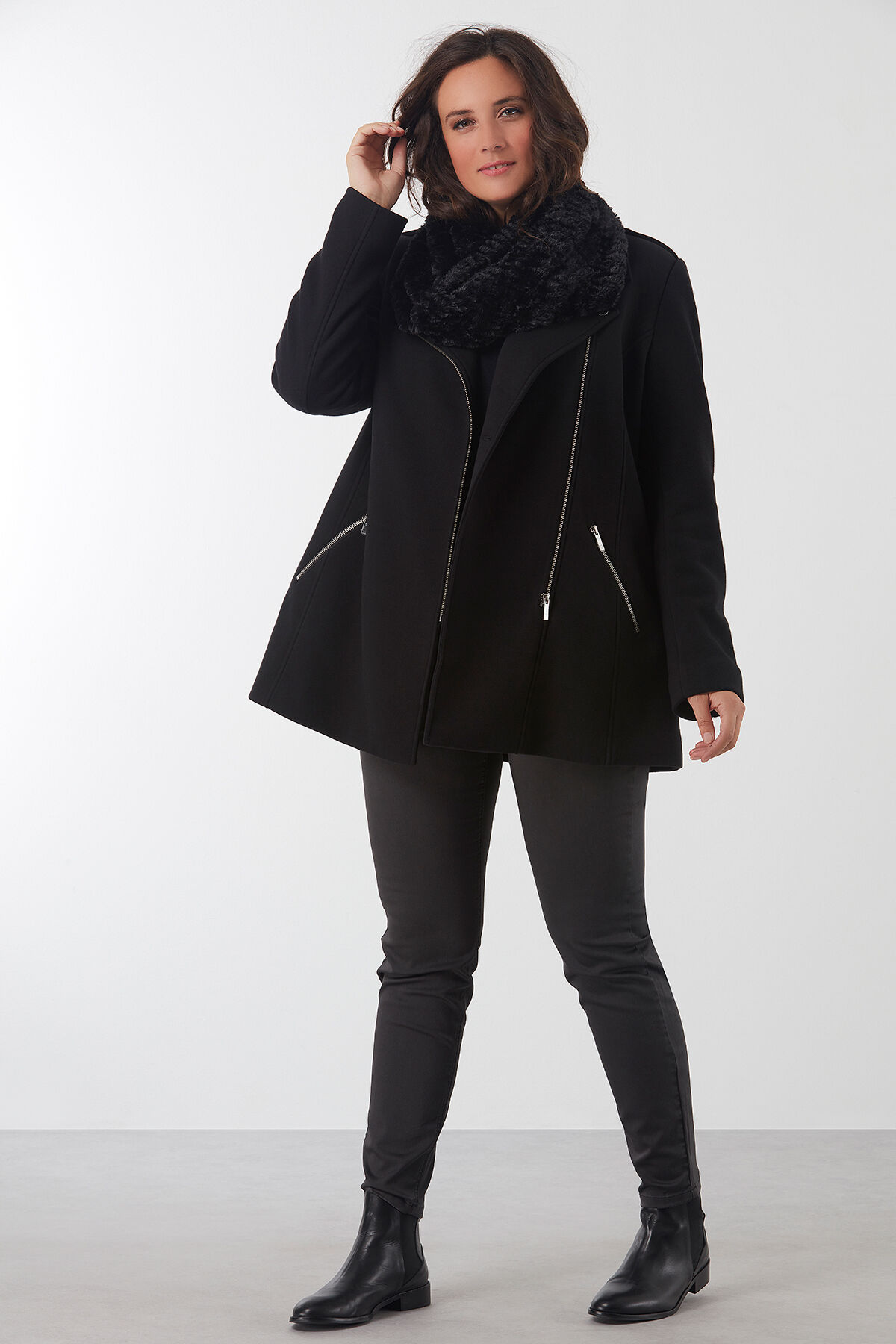 Colsjaal van imitatiebont image number 3