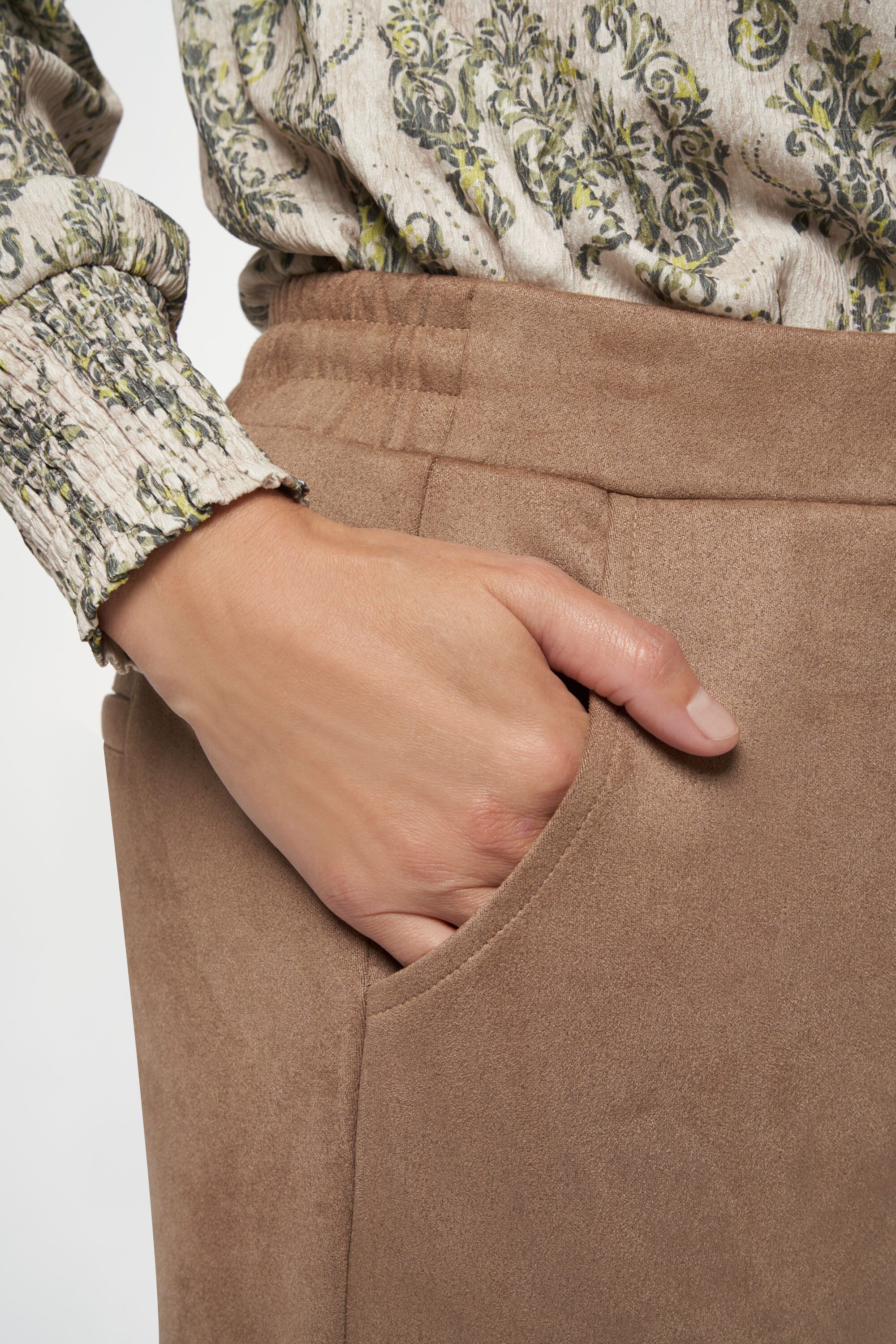 Broek met suedelook image number 4