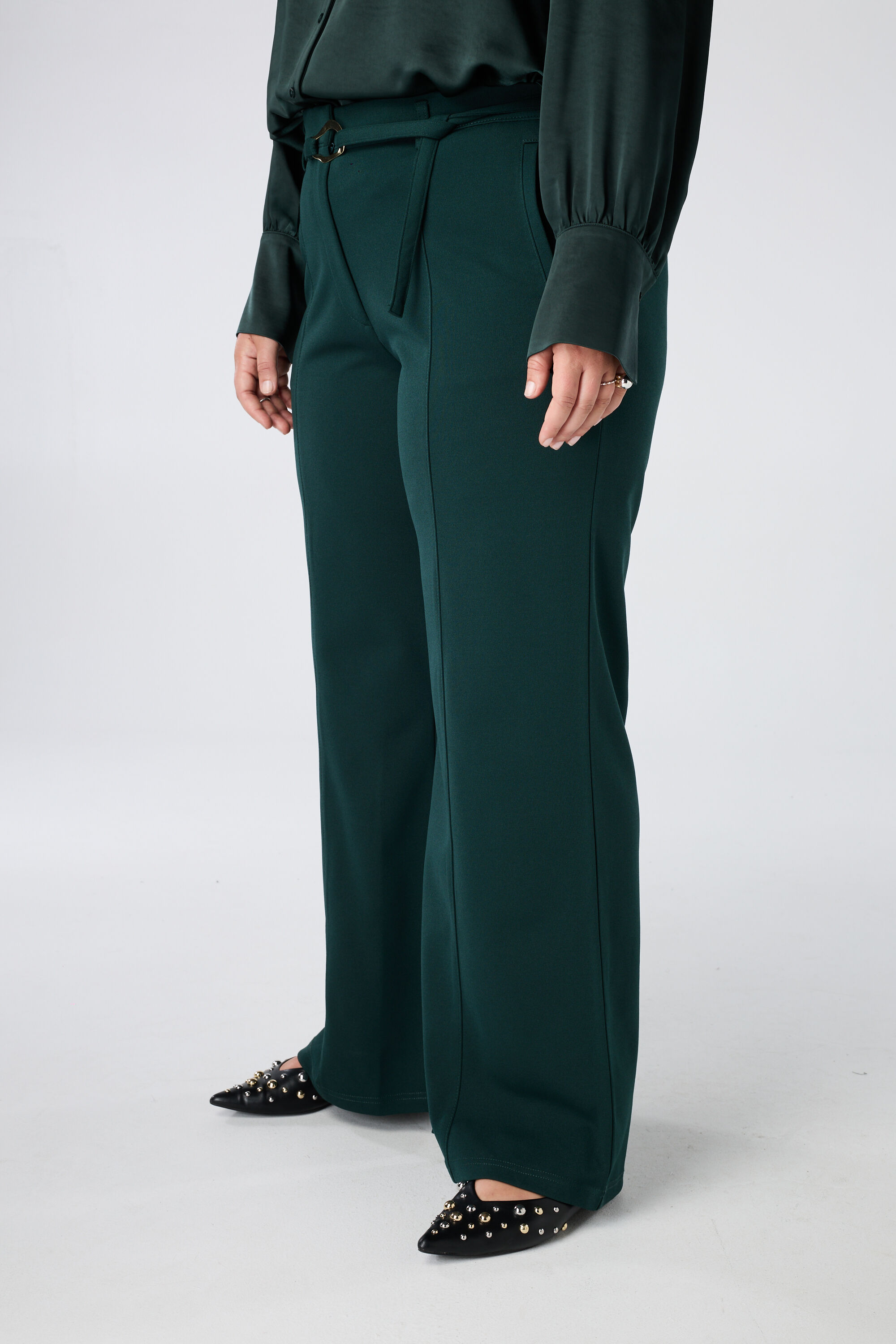 Rechte pantalon met ceintuur image number 5