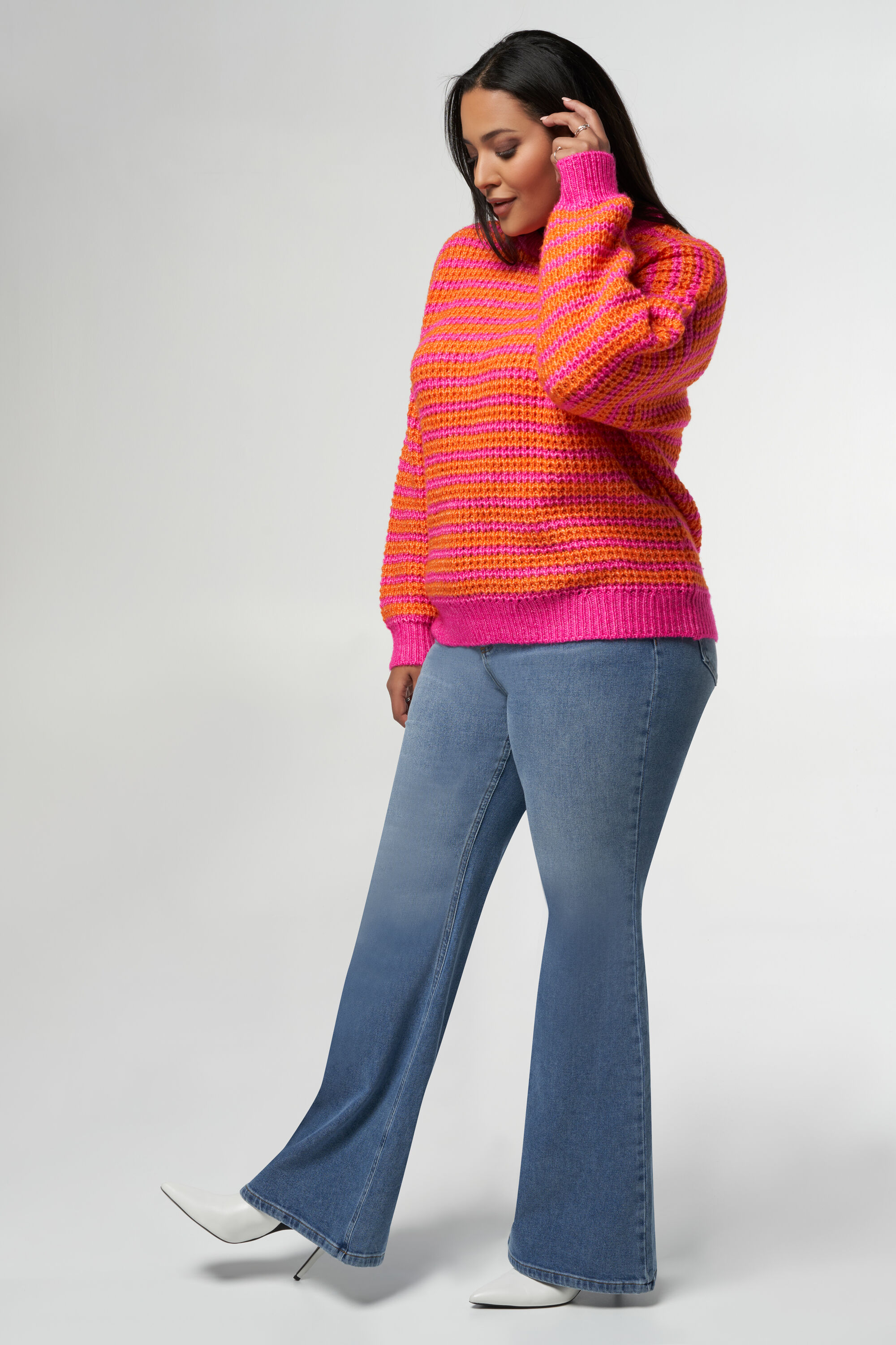 Gebreide tweekleurige trui image number 5