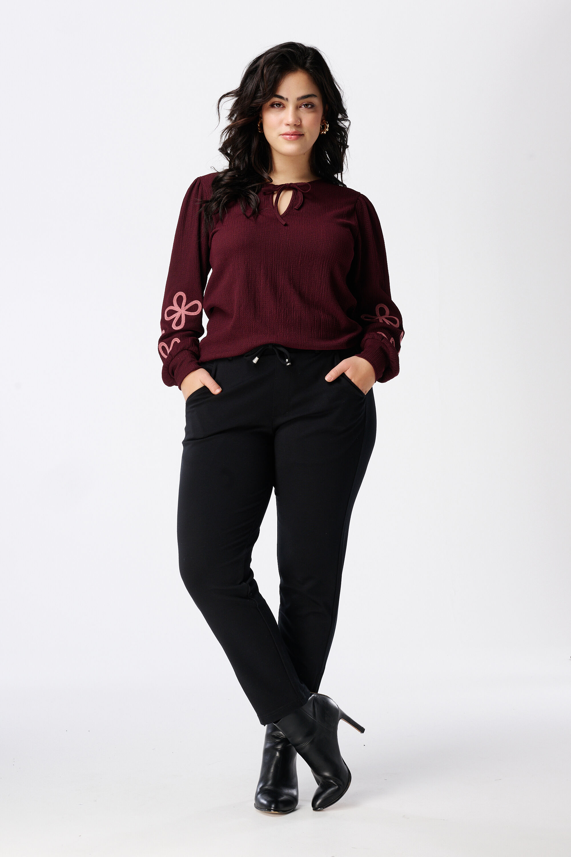 Top met details op de mouwen image number 5