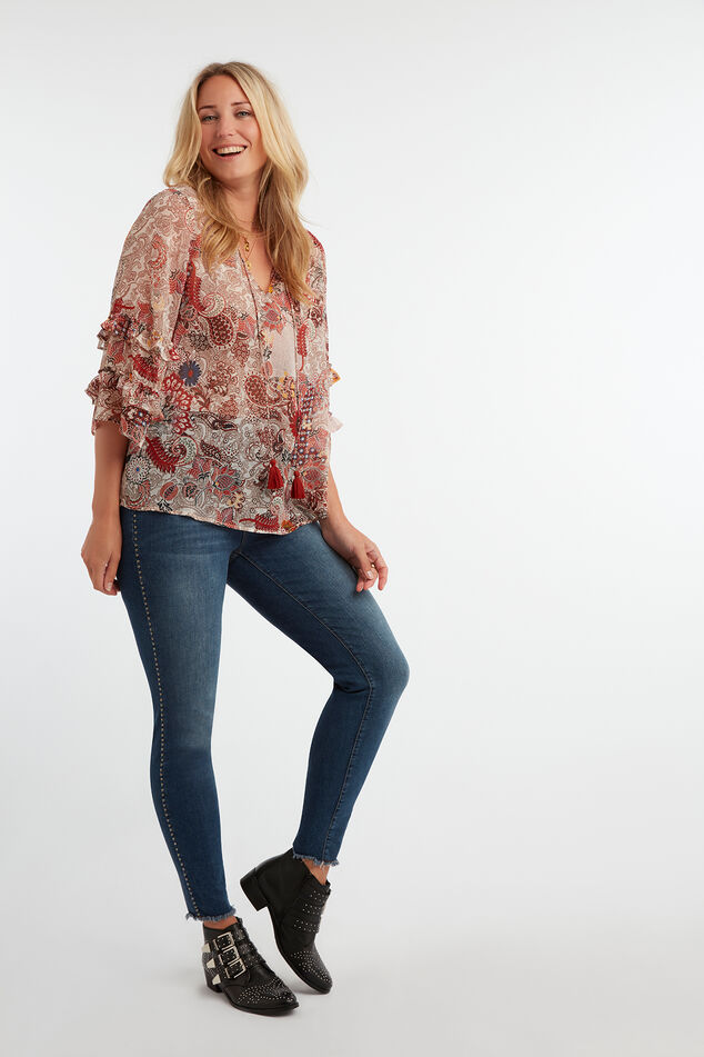 Skinny leg jeans met studs image number 0