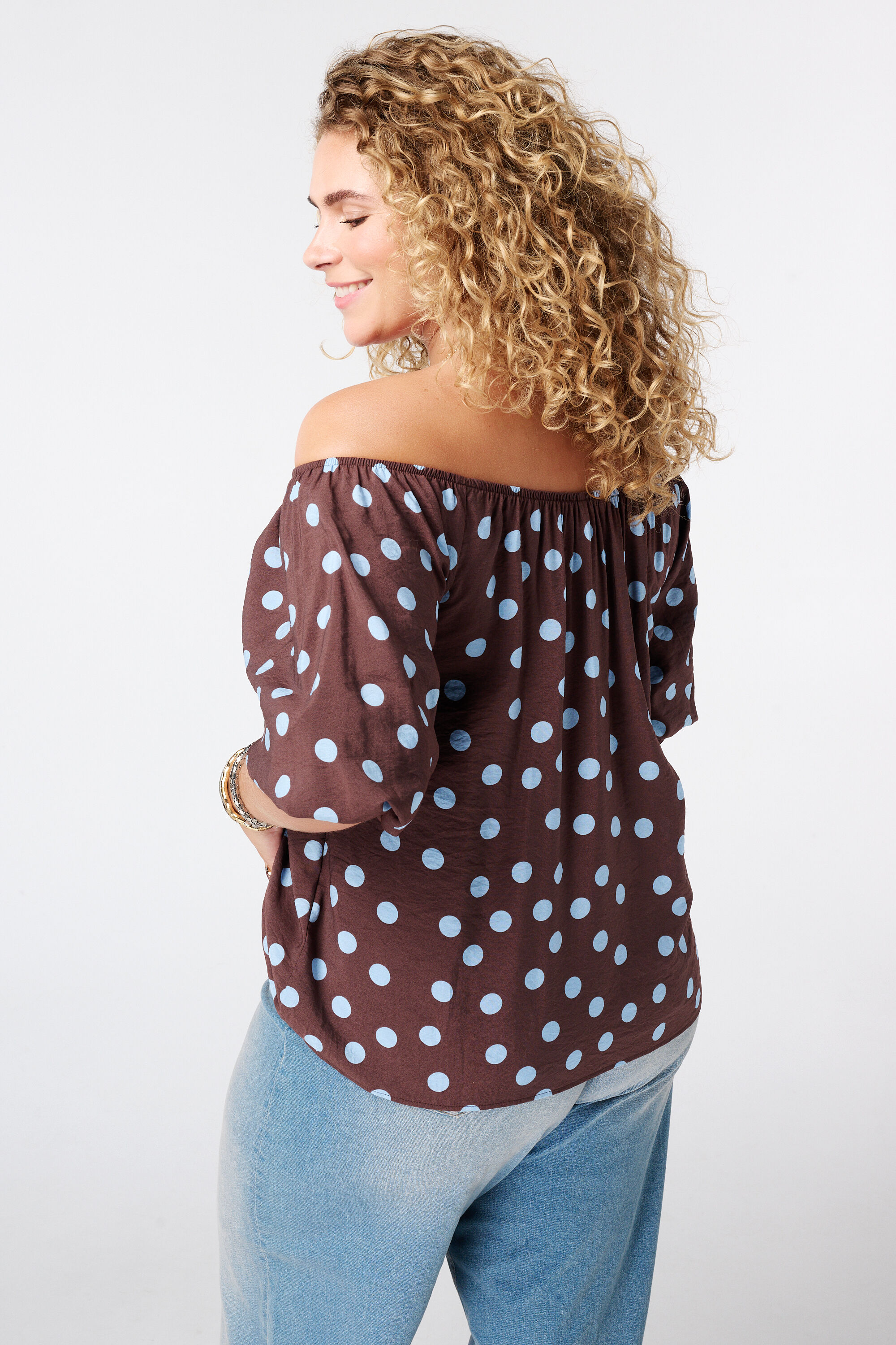Off-shoulder blouse met polka dot image number 1