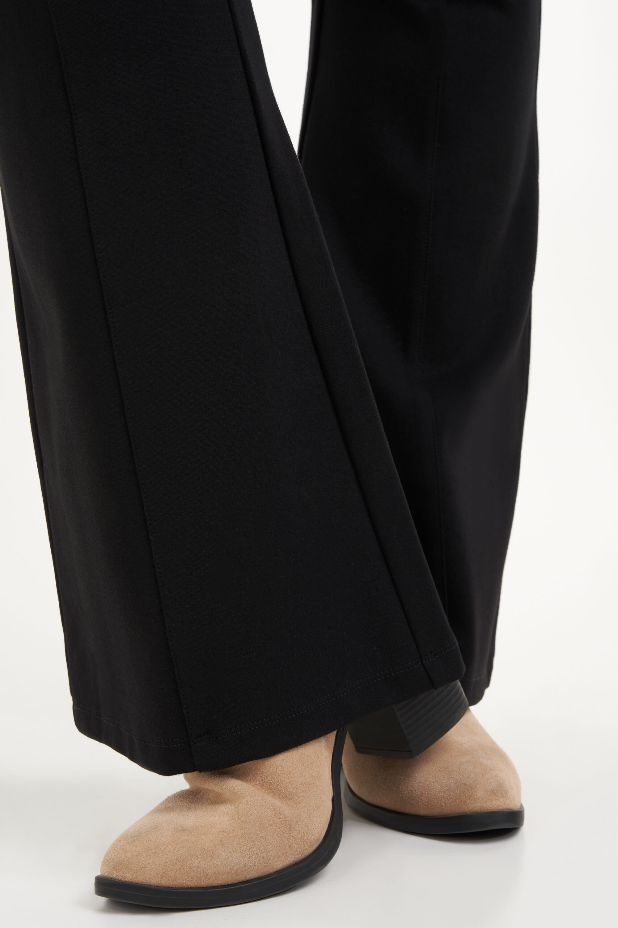 Flared legging image number 5