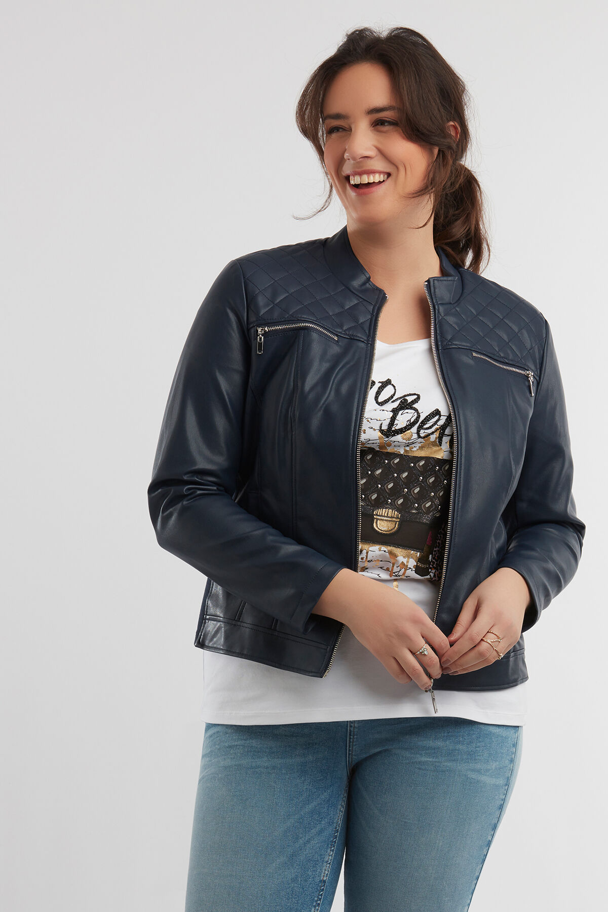 Imitatieleren jasje met ronde hals image number 3