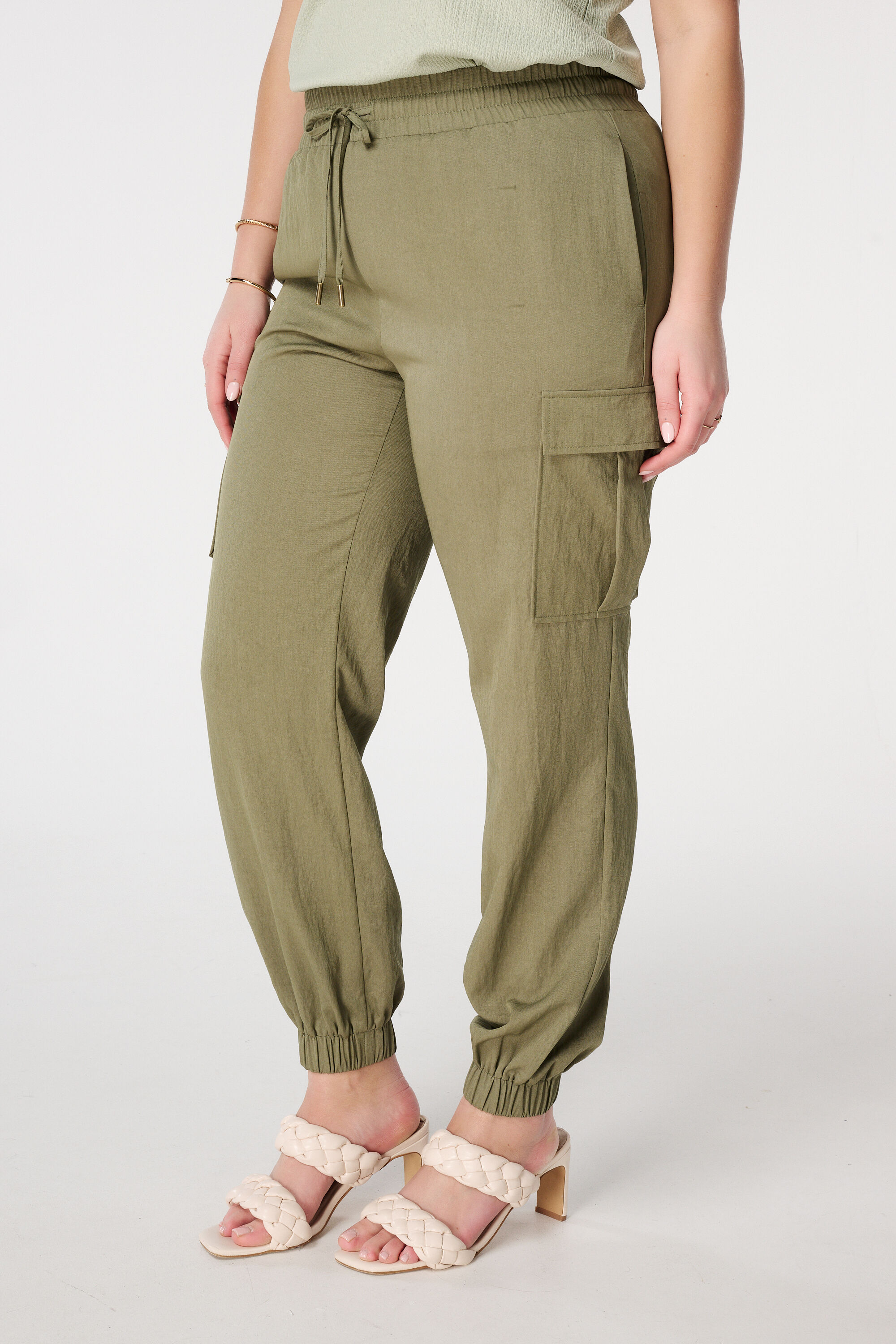 Broek met zakken en elastische taille image number 5