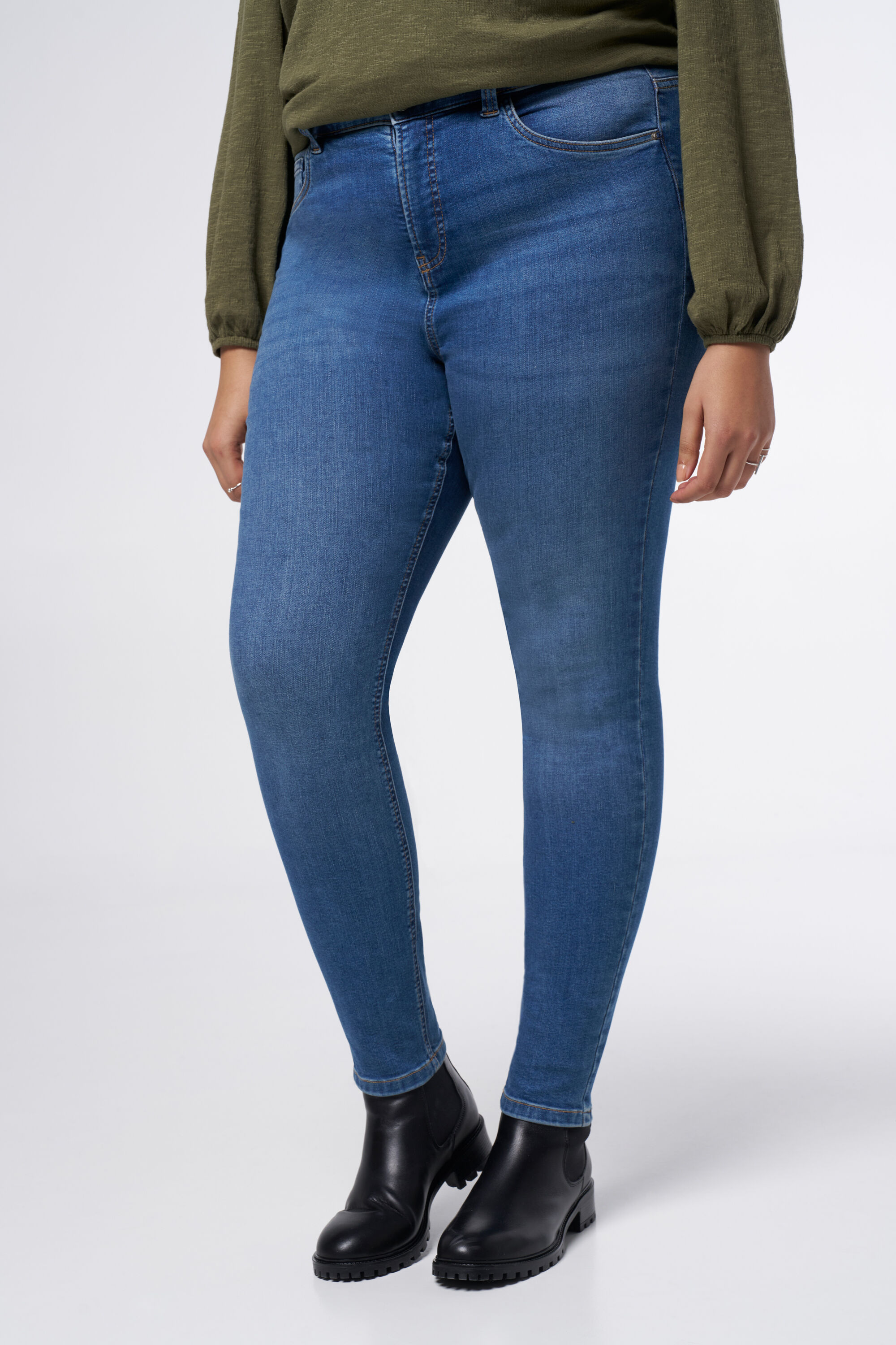【一部予約！】 waist high leg Skinny Dames jeans Denim Stonewash CHERRY エッセンシャルオイル