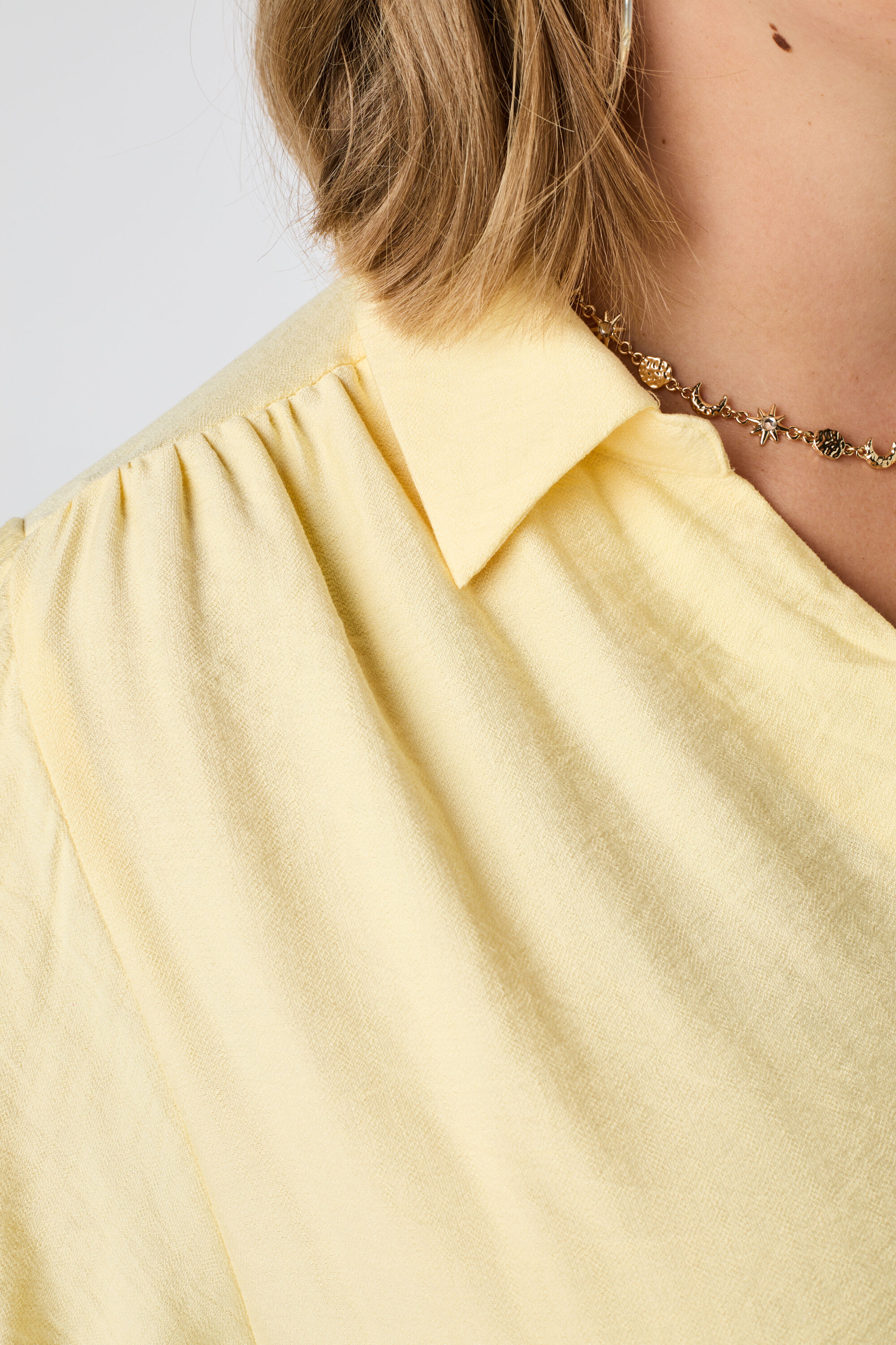 Blouse met pofmouwen image number 6