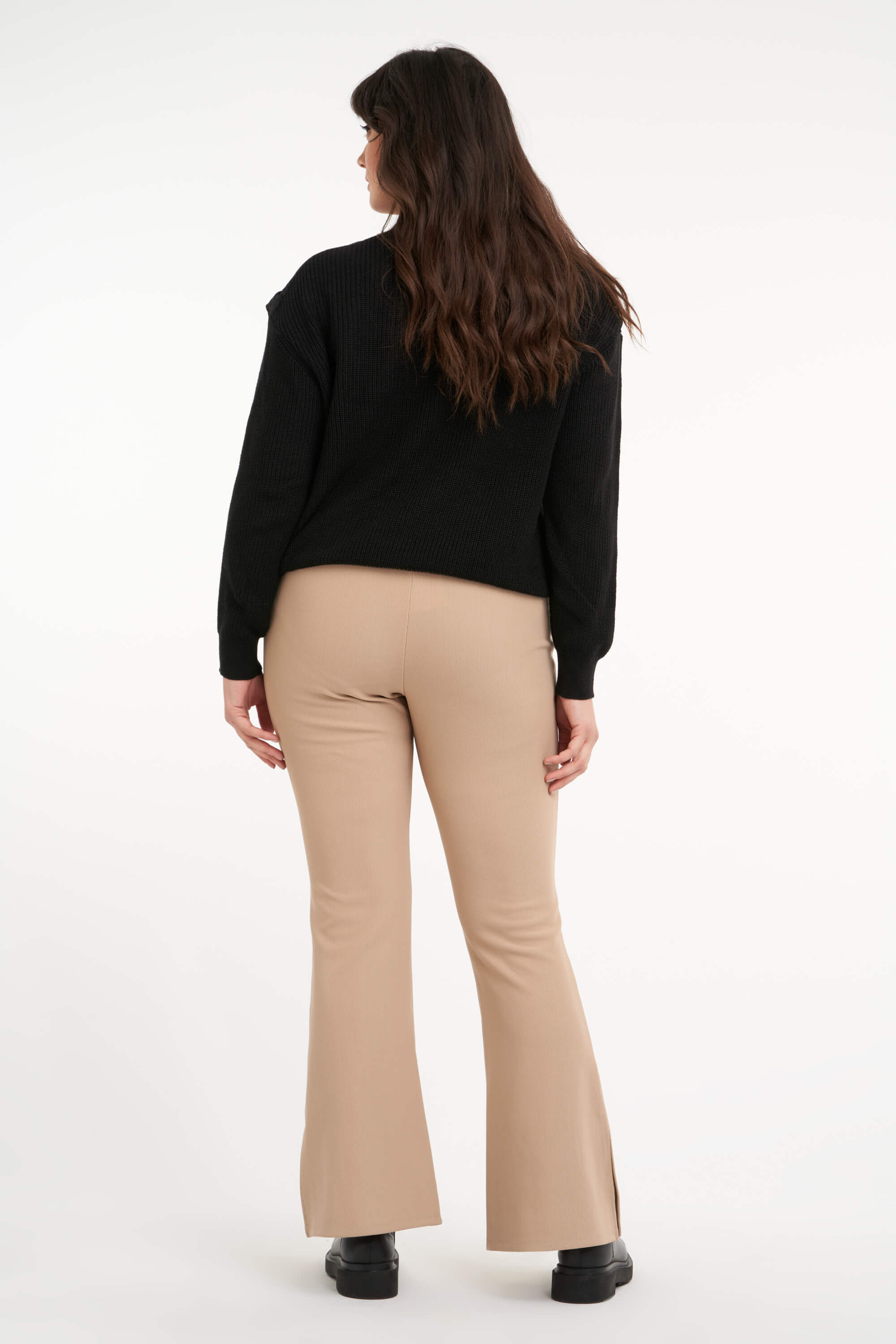 Flared legging met splitjes image number 4