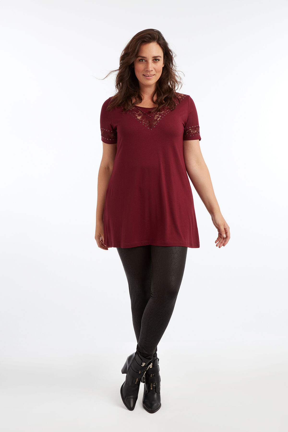 Tuniek met kanten detail image number 4