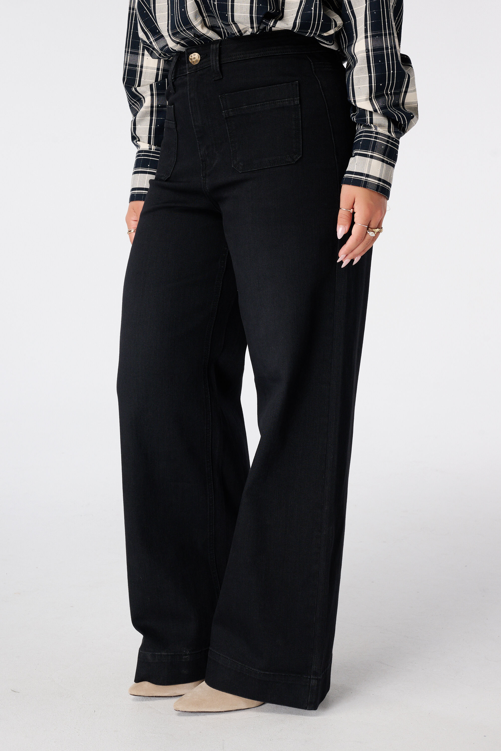 Wide leg jeans met voorzakken image number 5