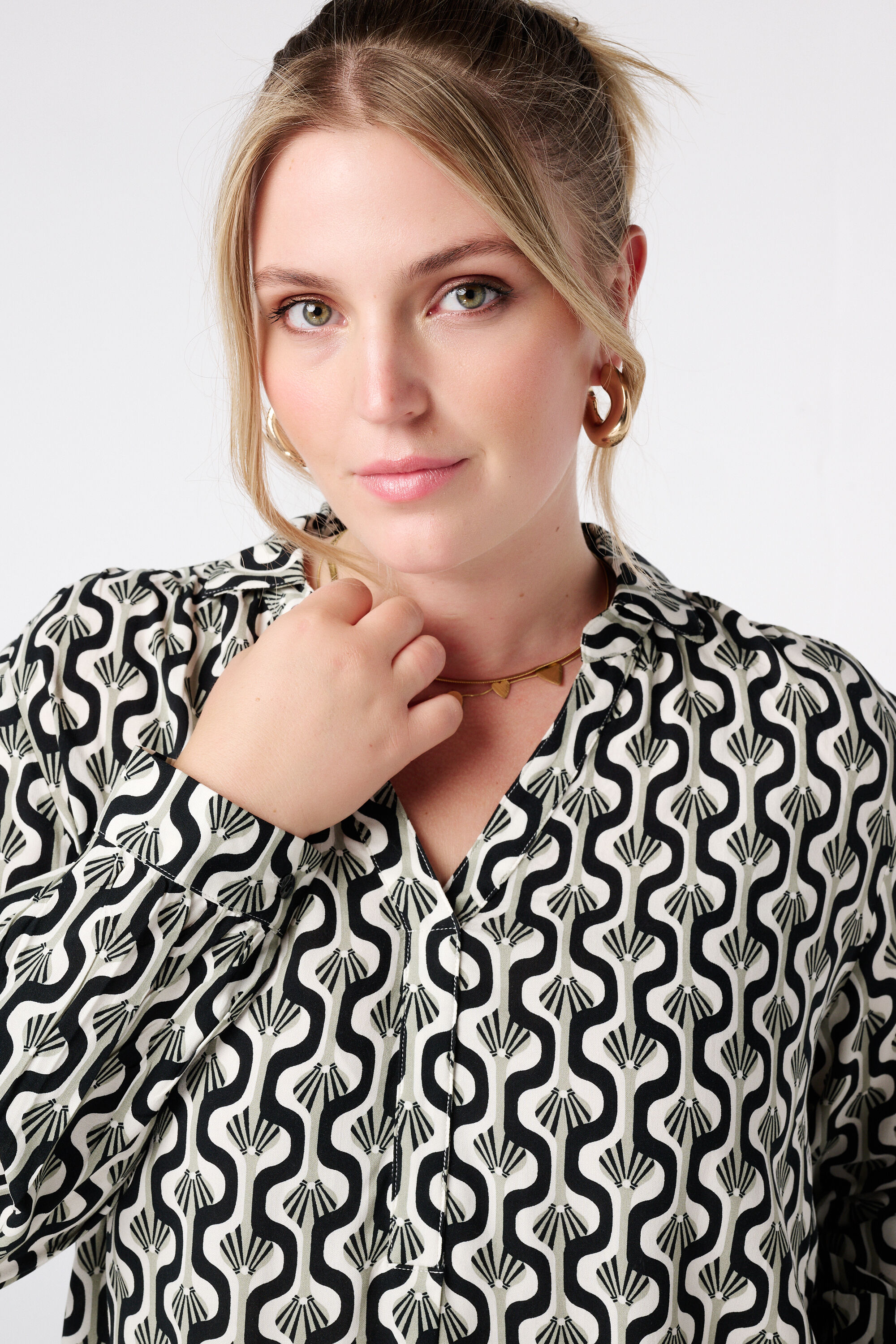 Oversized blouse met print image number 4