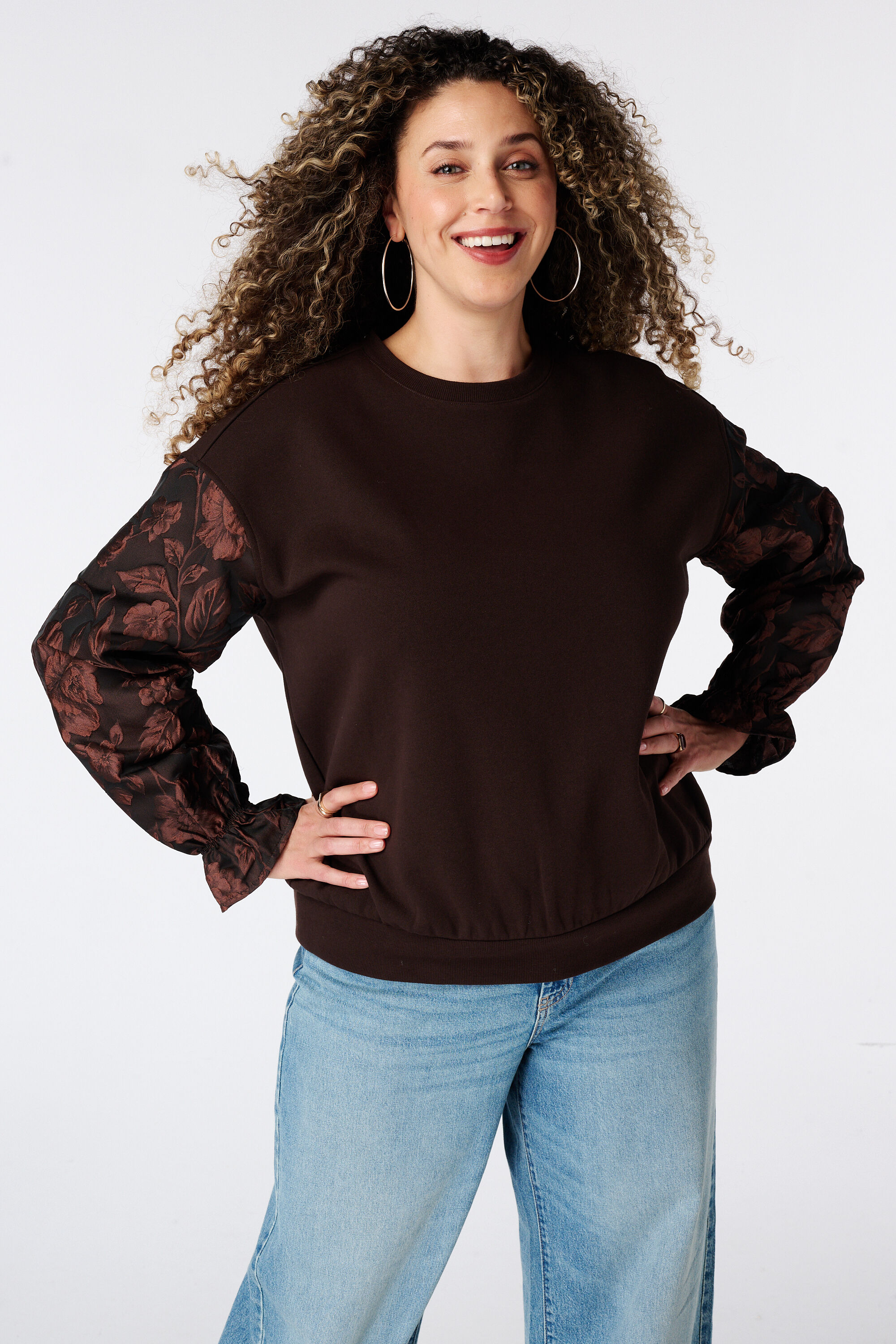 Sweater met jacquard mouwen