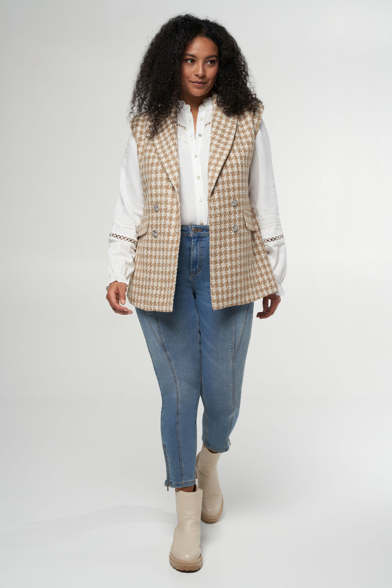 Tweekleurige tweed gilet image number 5