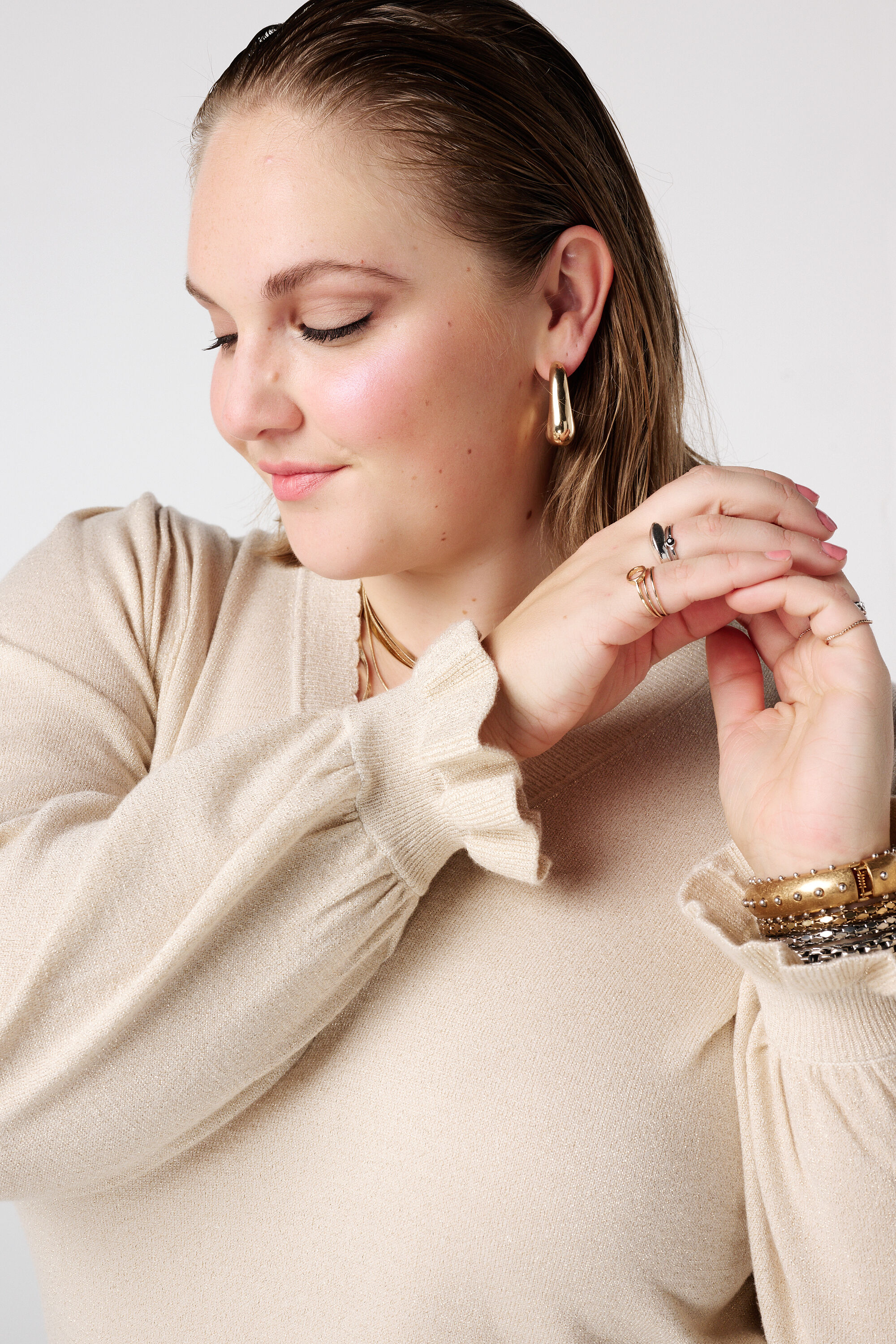 Lurex trui met ruffle mouw image number 4