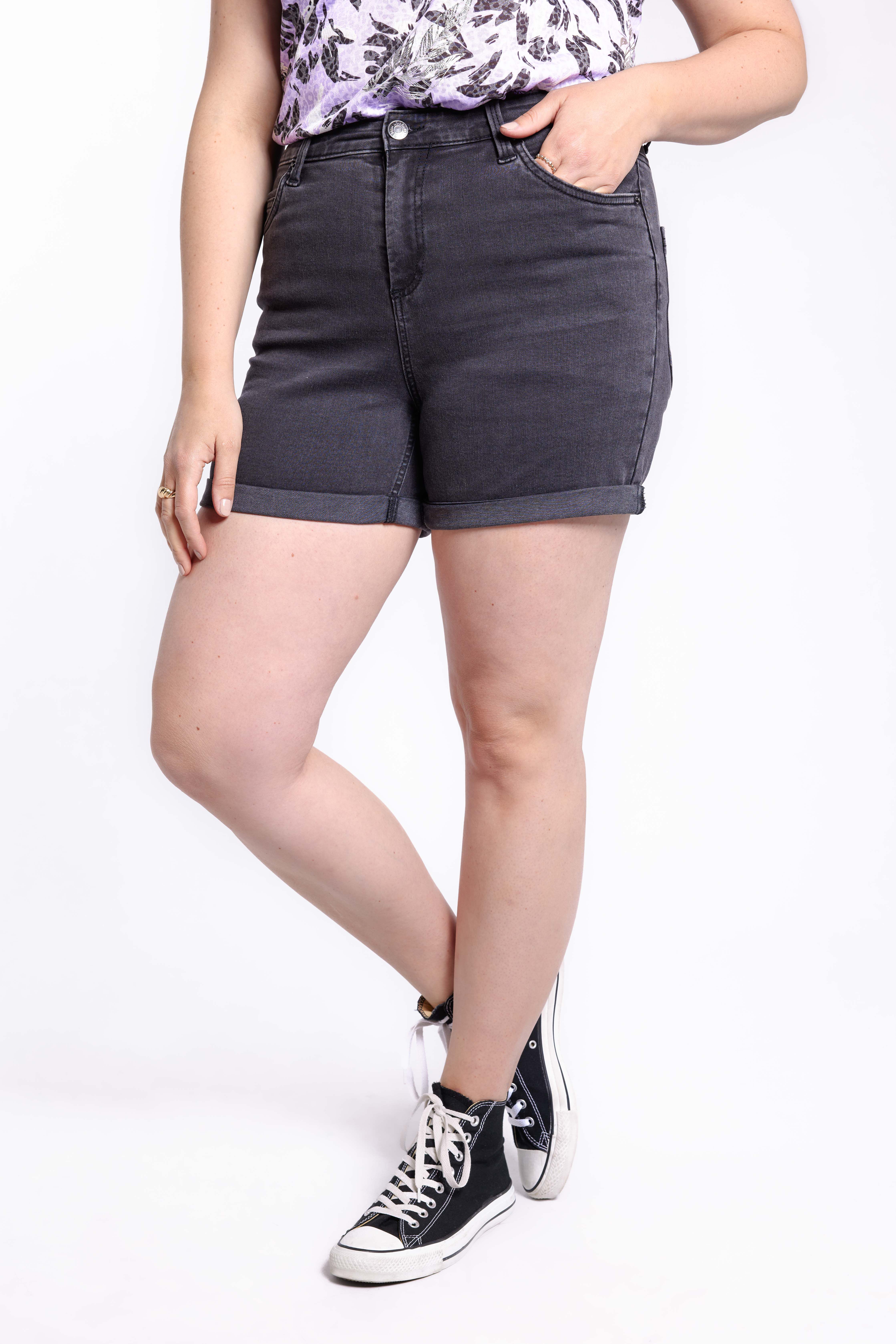 Denim short image number 7