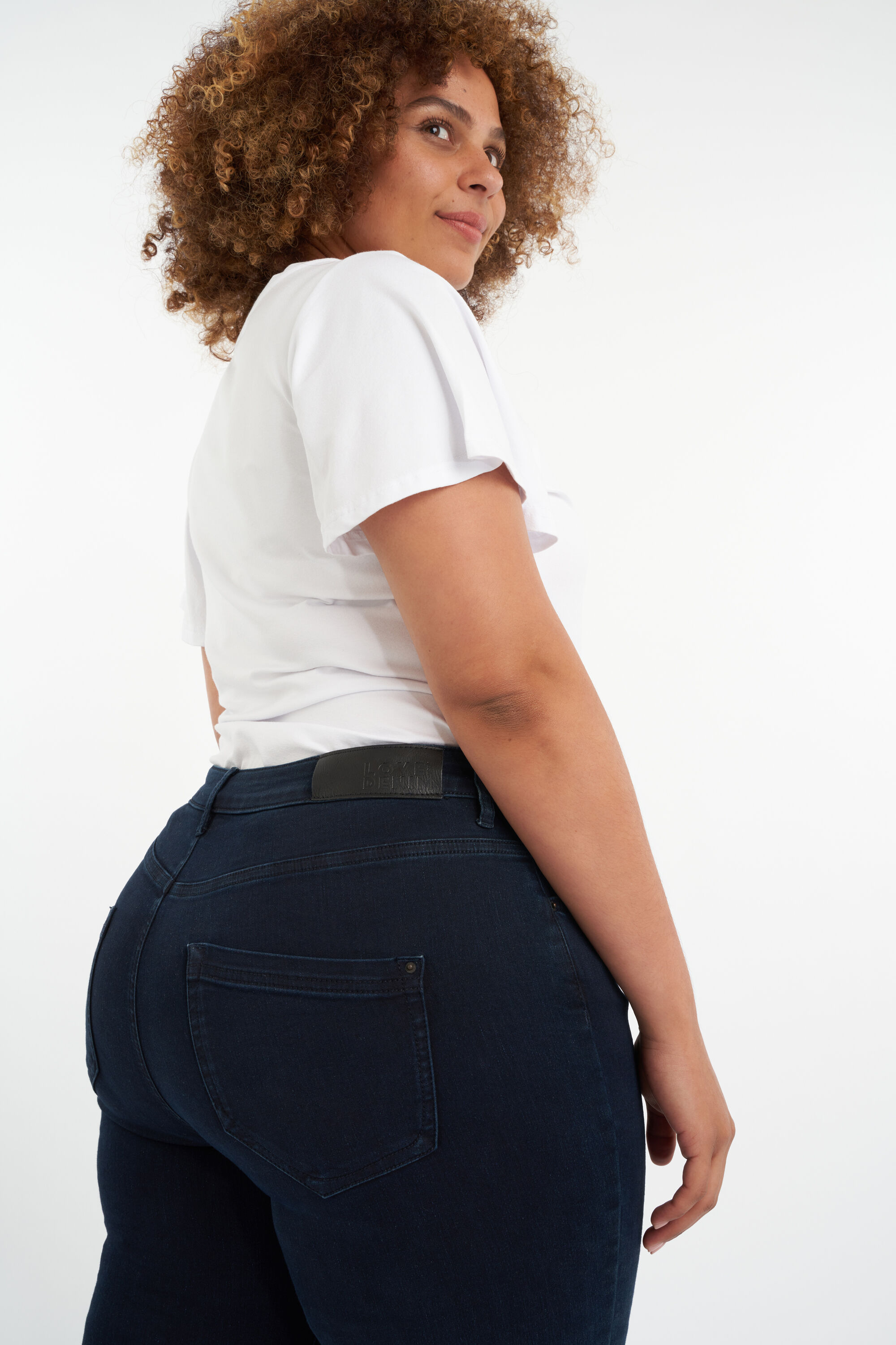 Straight leg jeans LILY image number 5