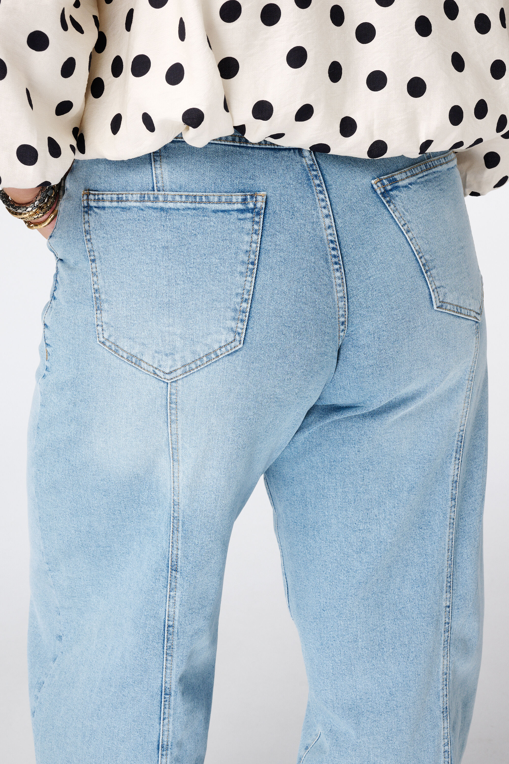 Balloon jeans met siernaden image number 2
