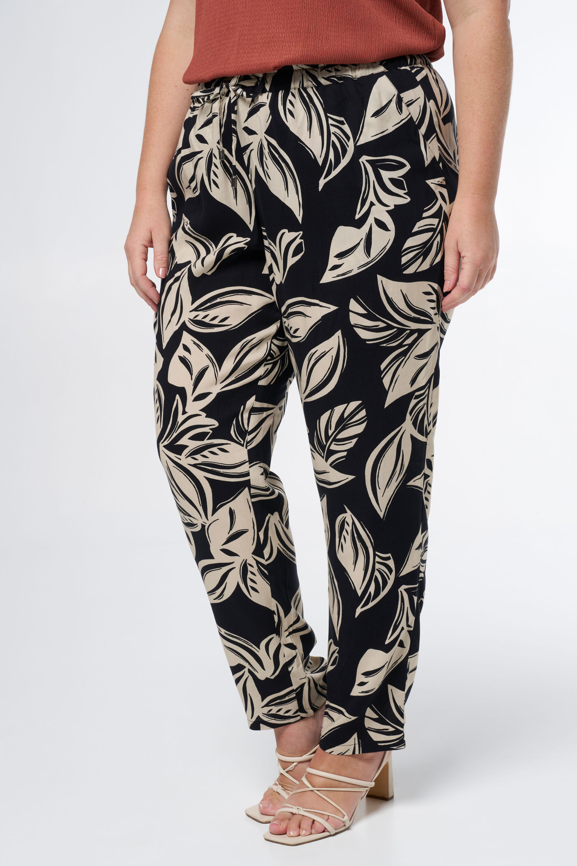 Broek met print image number 5