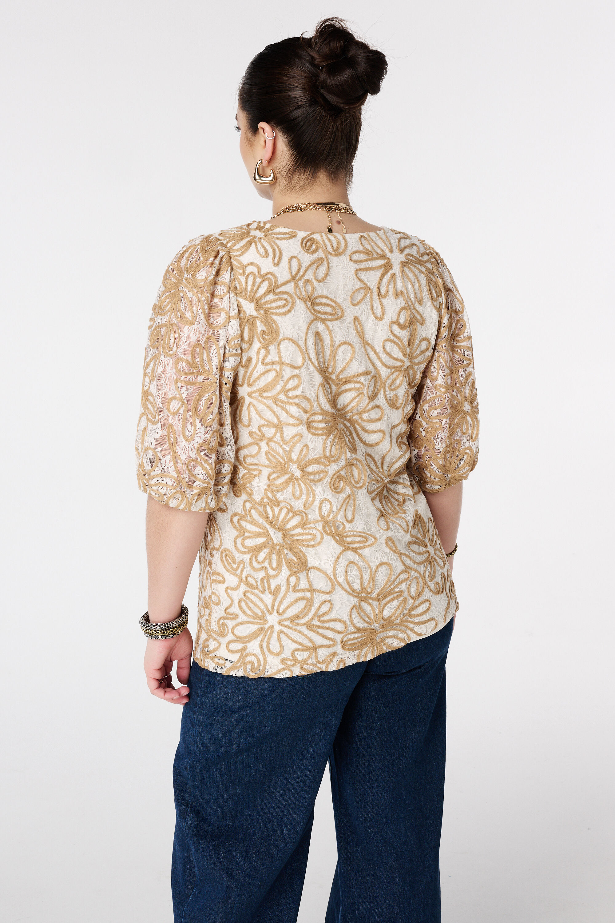 Top met embroidery  image number 3