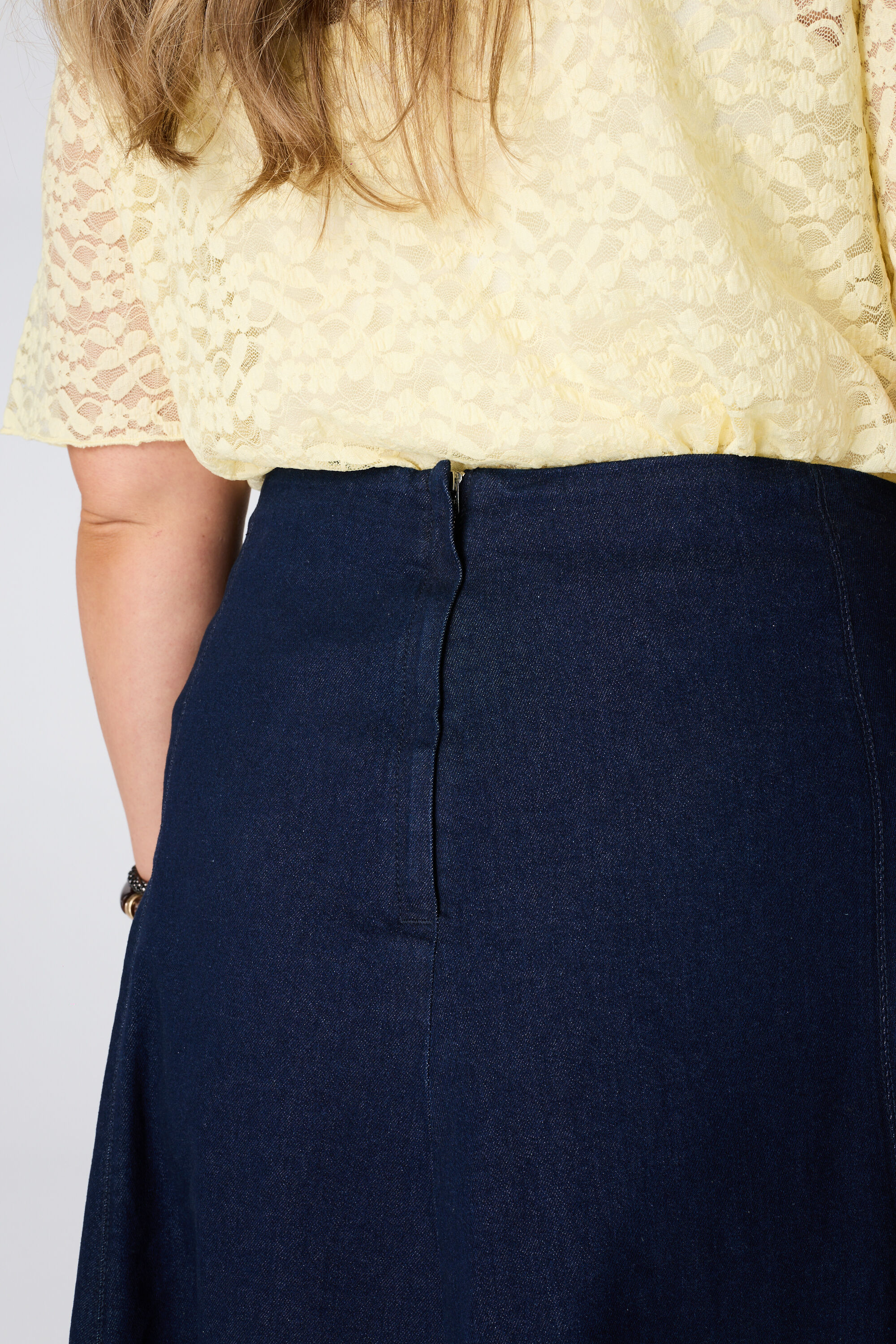 Denim midi rok image number 4