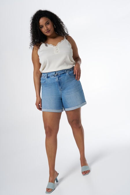 Denim short met ceintuur Denim short met ceintuur