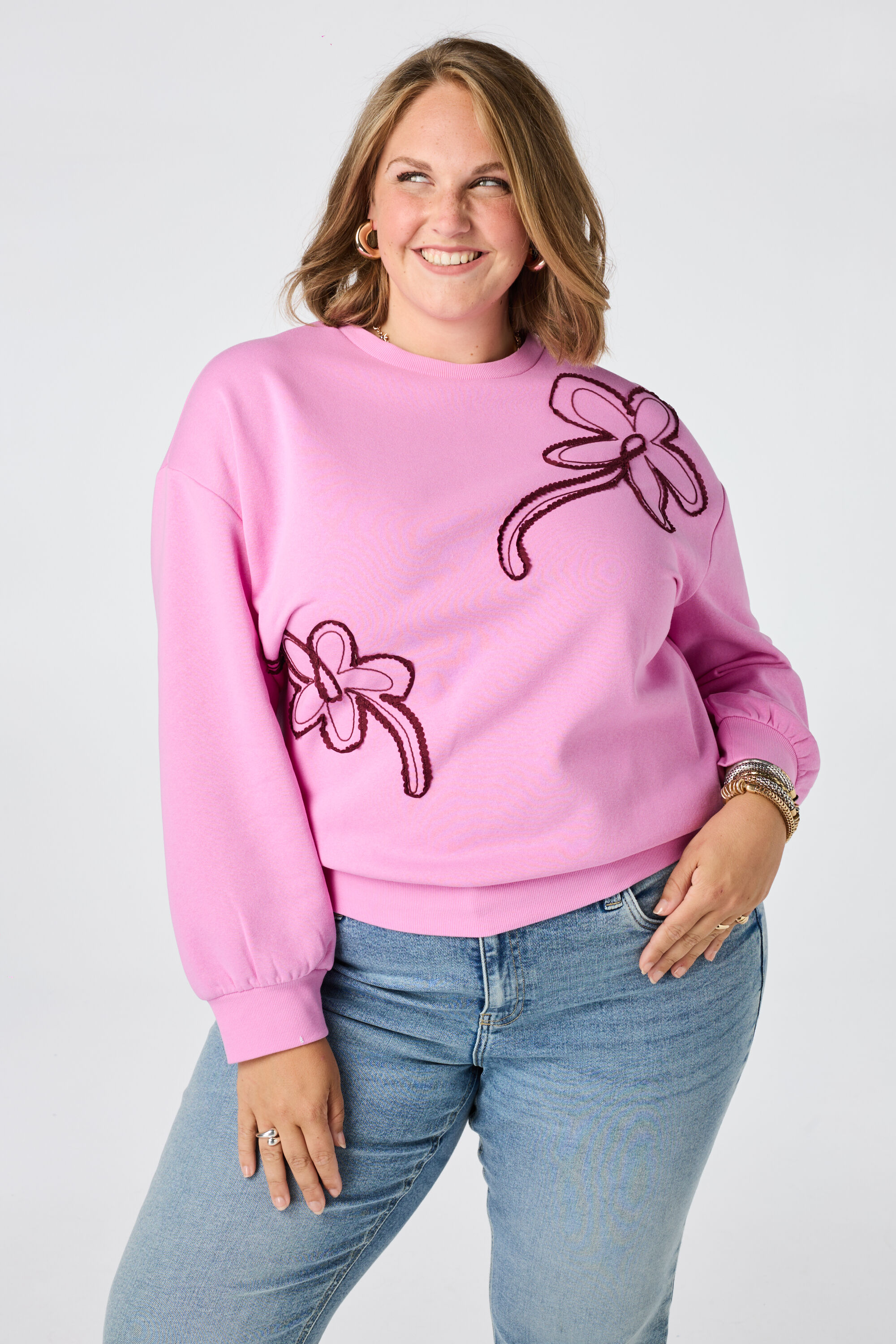 Sweater met borduursel image number 0