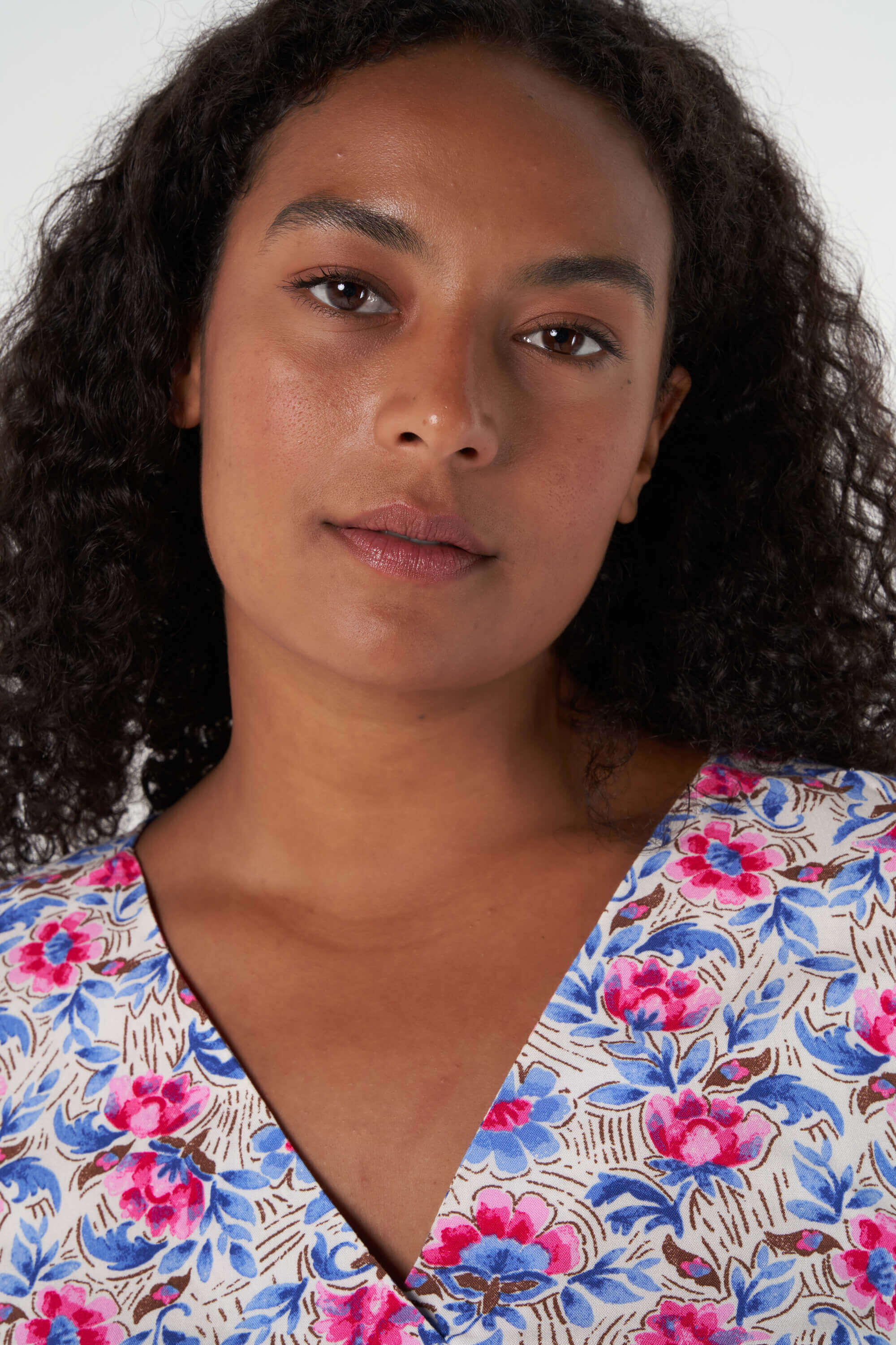 Blouse met v-hals image number 4