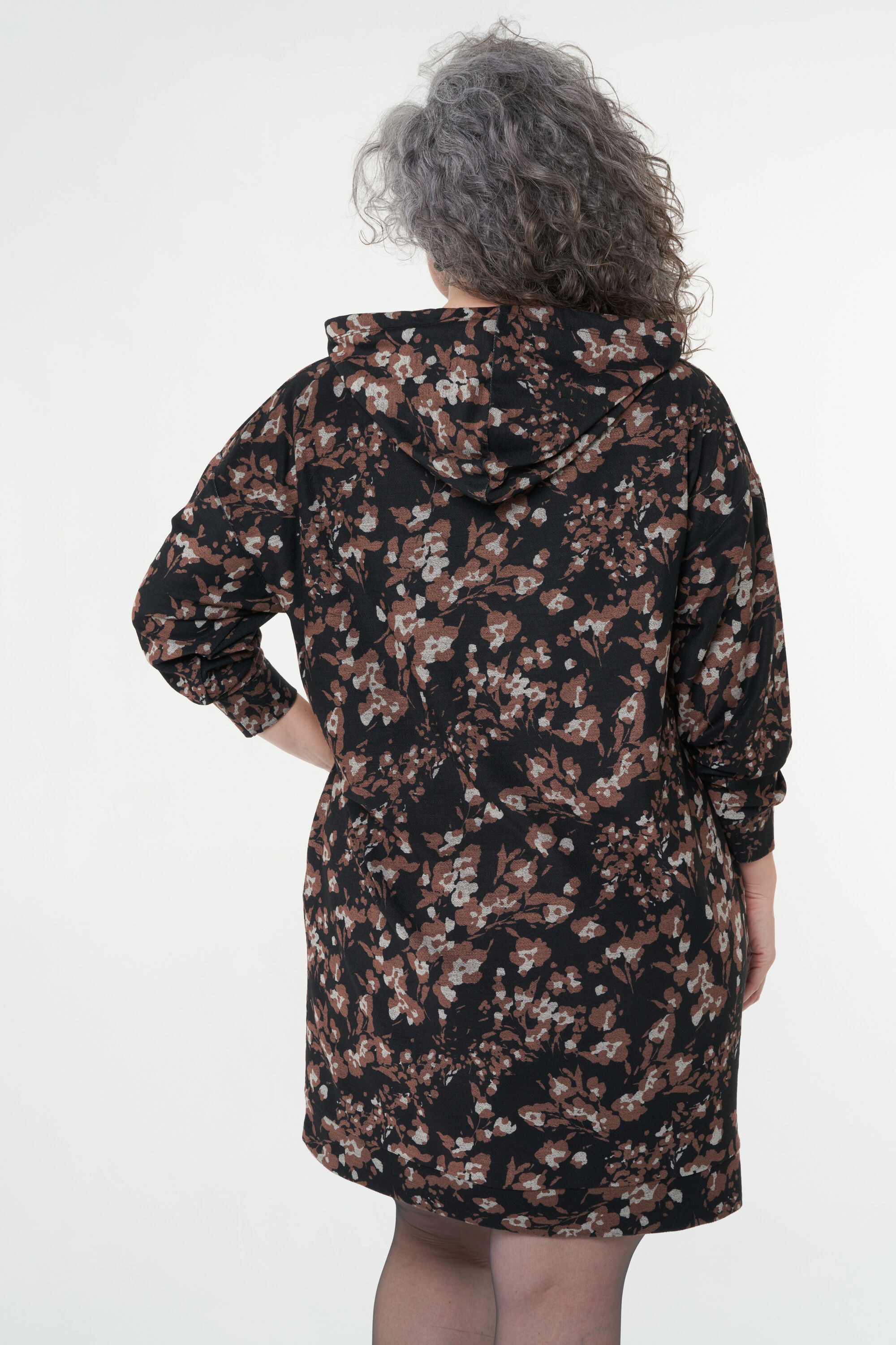 Sweater dress met capuchon image number 4